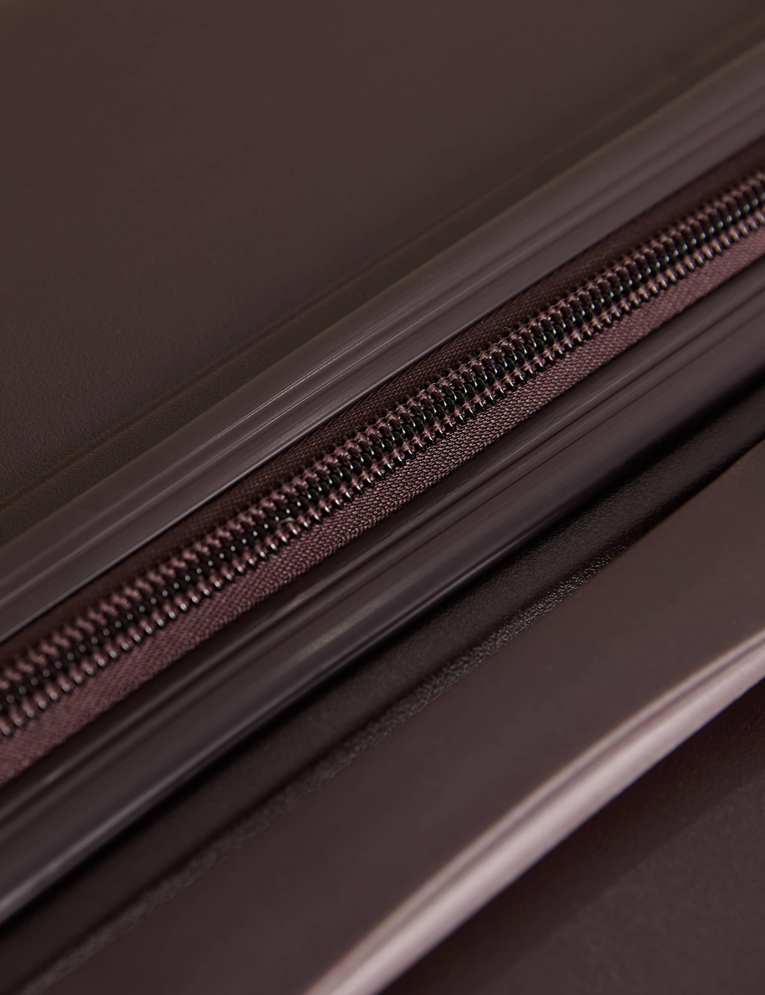 Set of 3 Porto 4 Wheel Hard Shell Suitcases 4 of 8