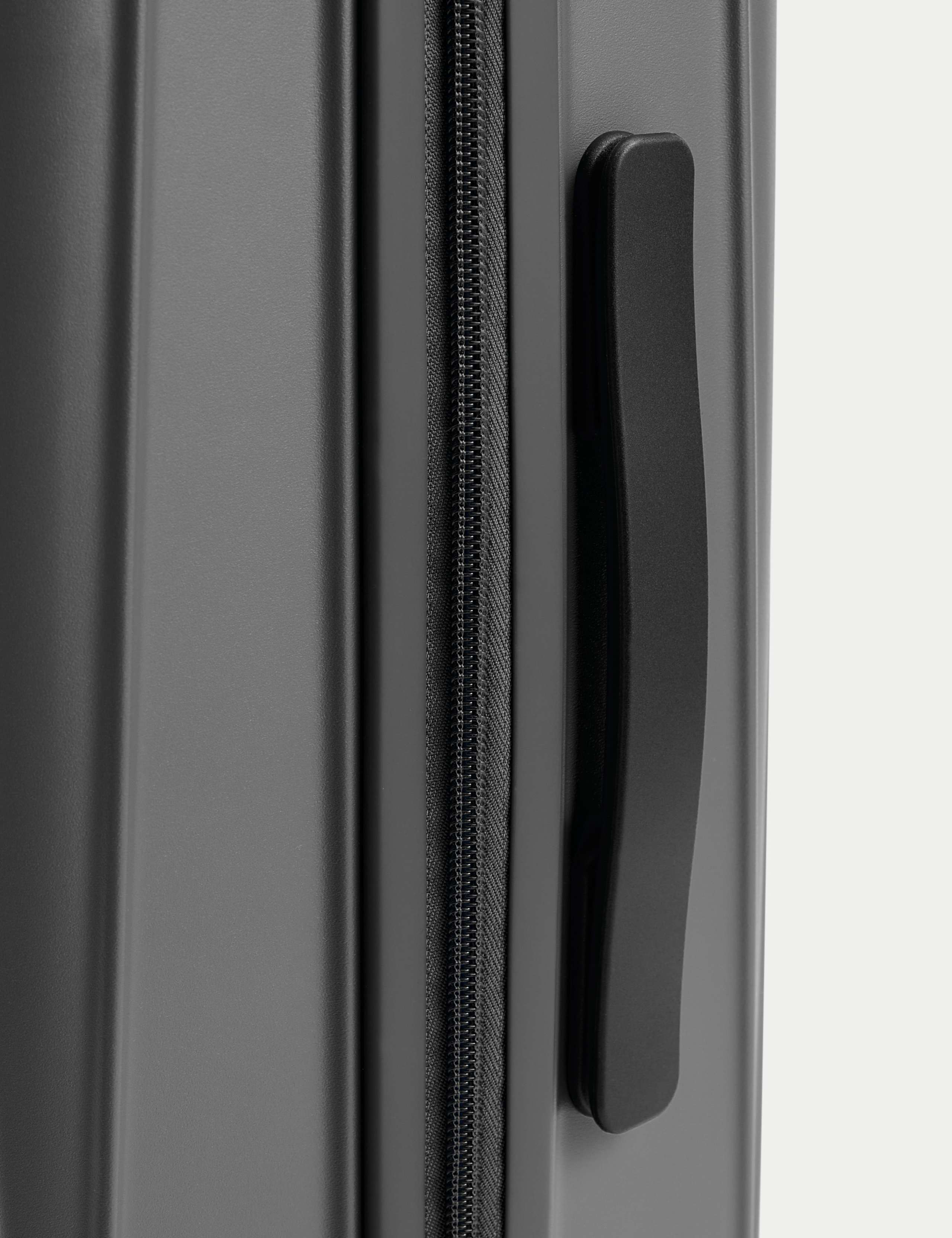 Amalfi 4 Wheel Hard Shell Cabin Suitcase 4 of 6