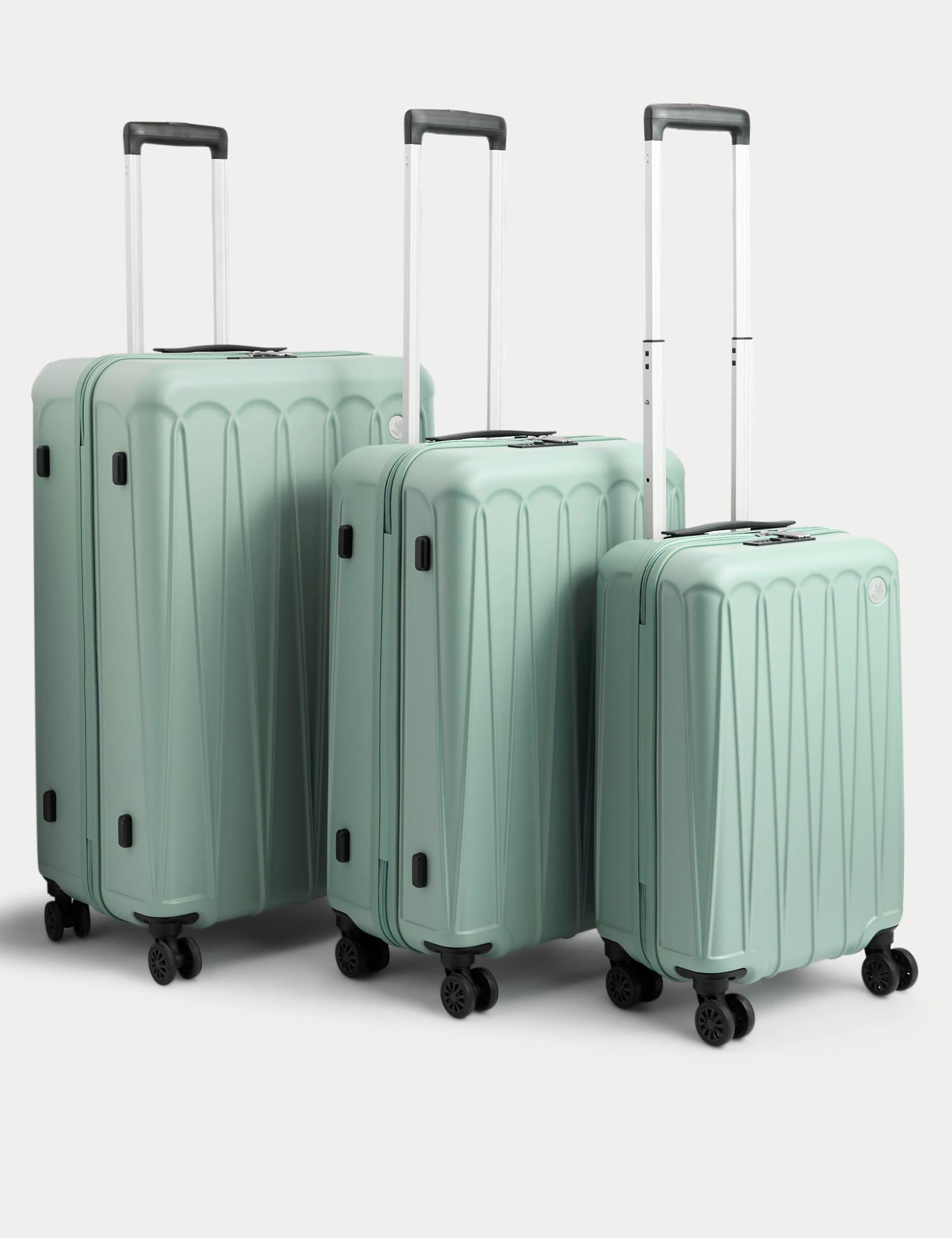 Amalfi 4 Wheel Hard Shell Medium Suitcase 5 of 6