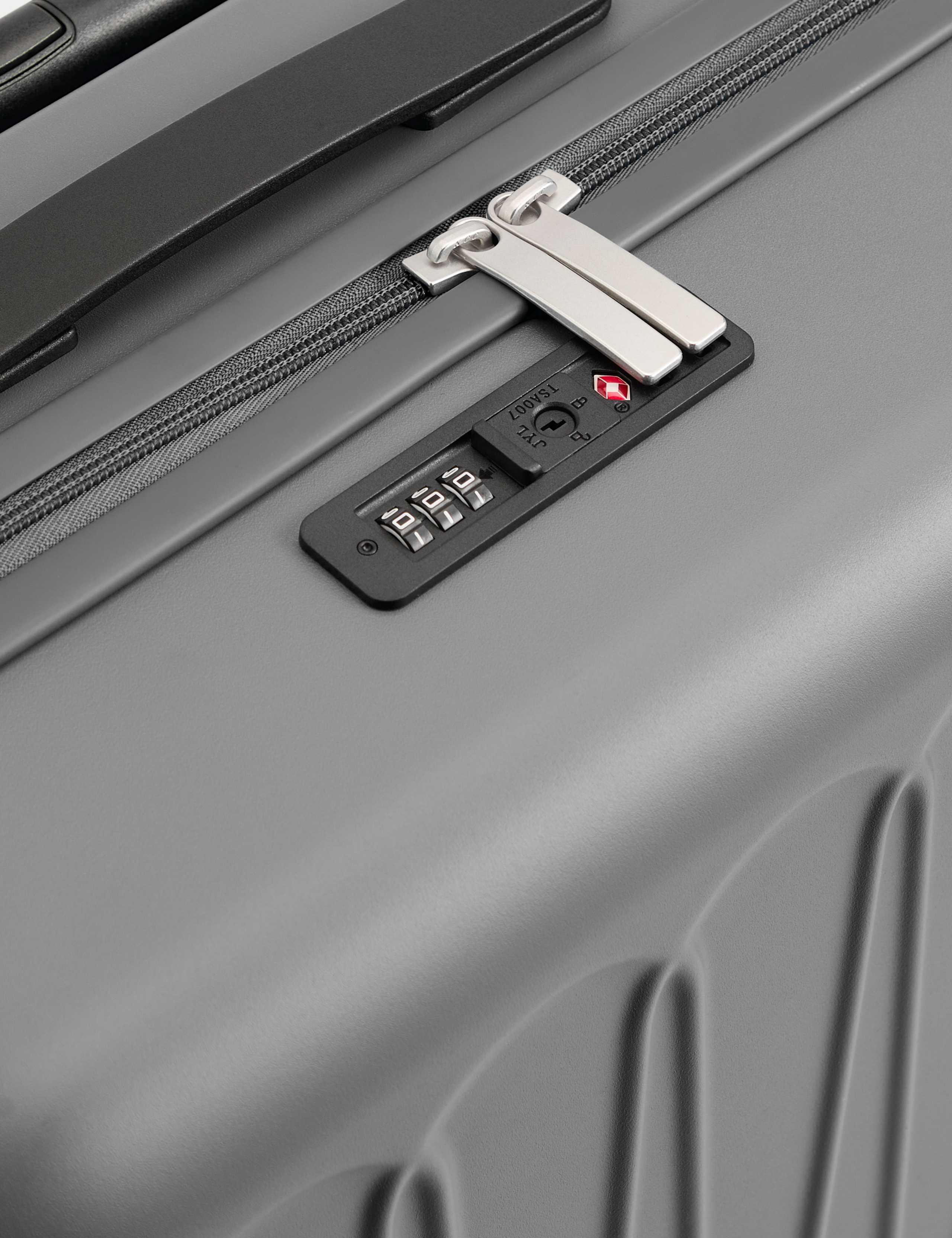 Amalfi 4 Wheel Hard Shell Medium Suitcase 3 of 6