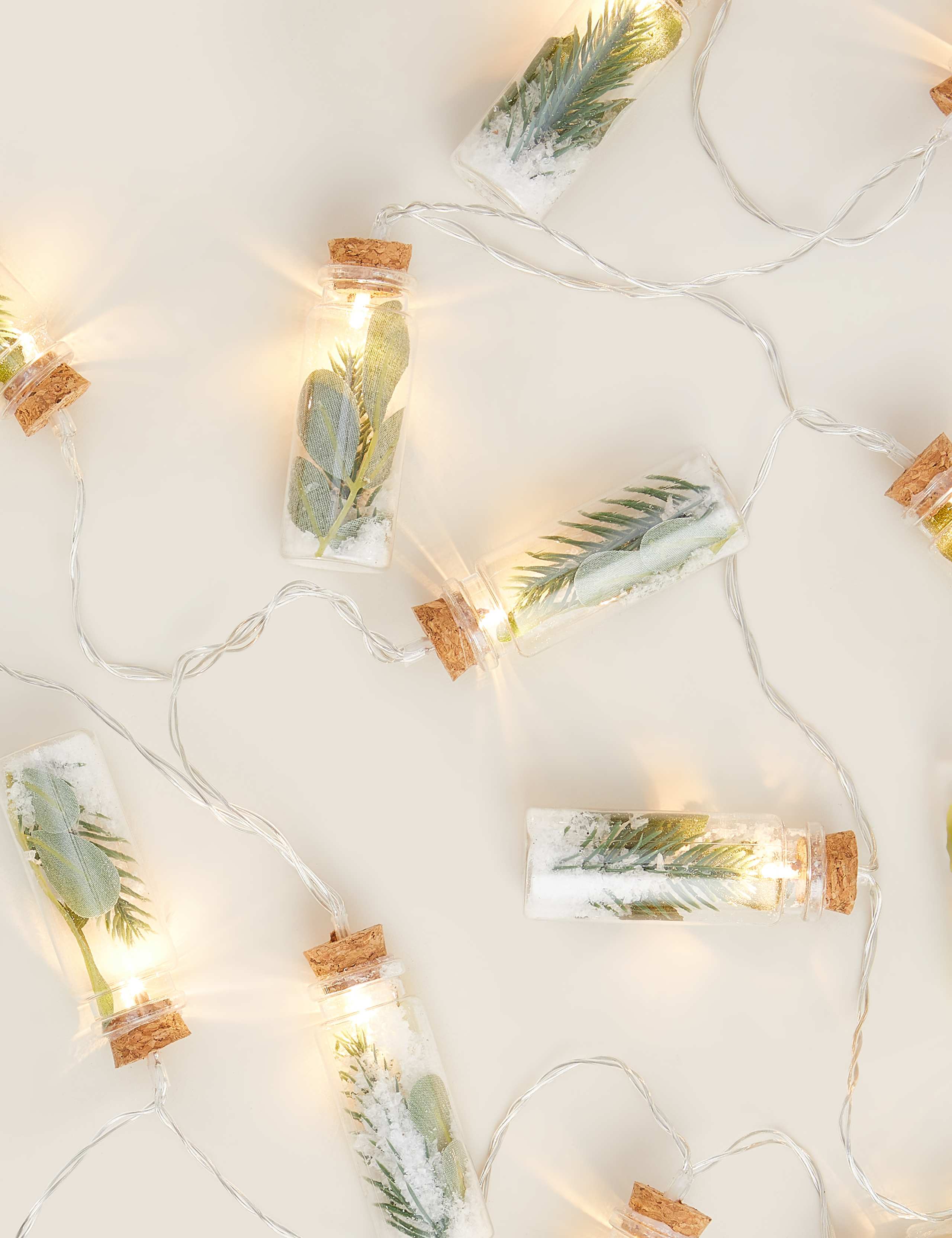 Mistletoe Battery String Lights 4 of 5