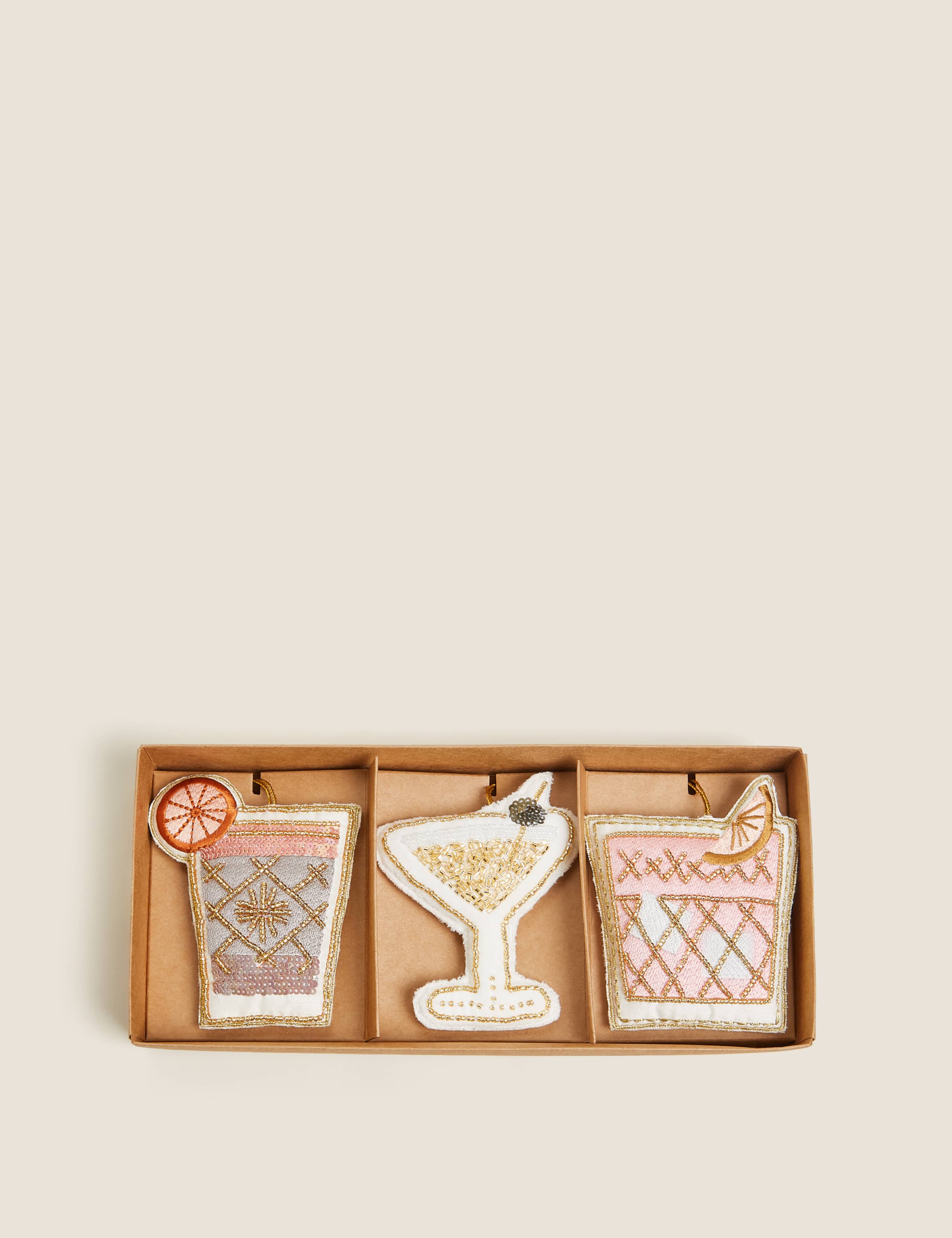 3 Pack Cocktail Appliqué Hanging Decorations 3 of 4