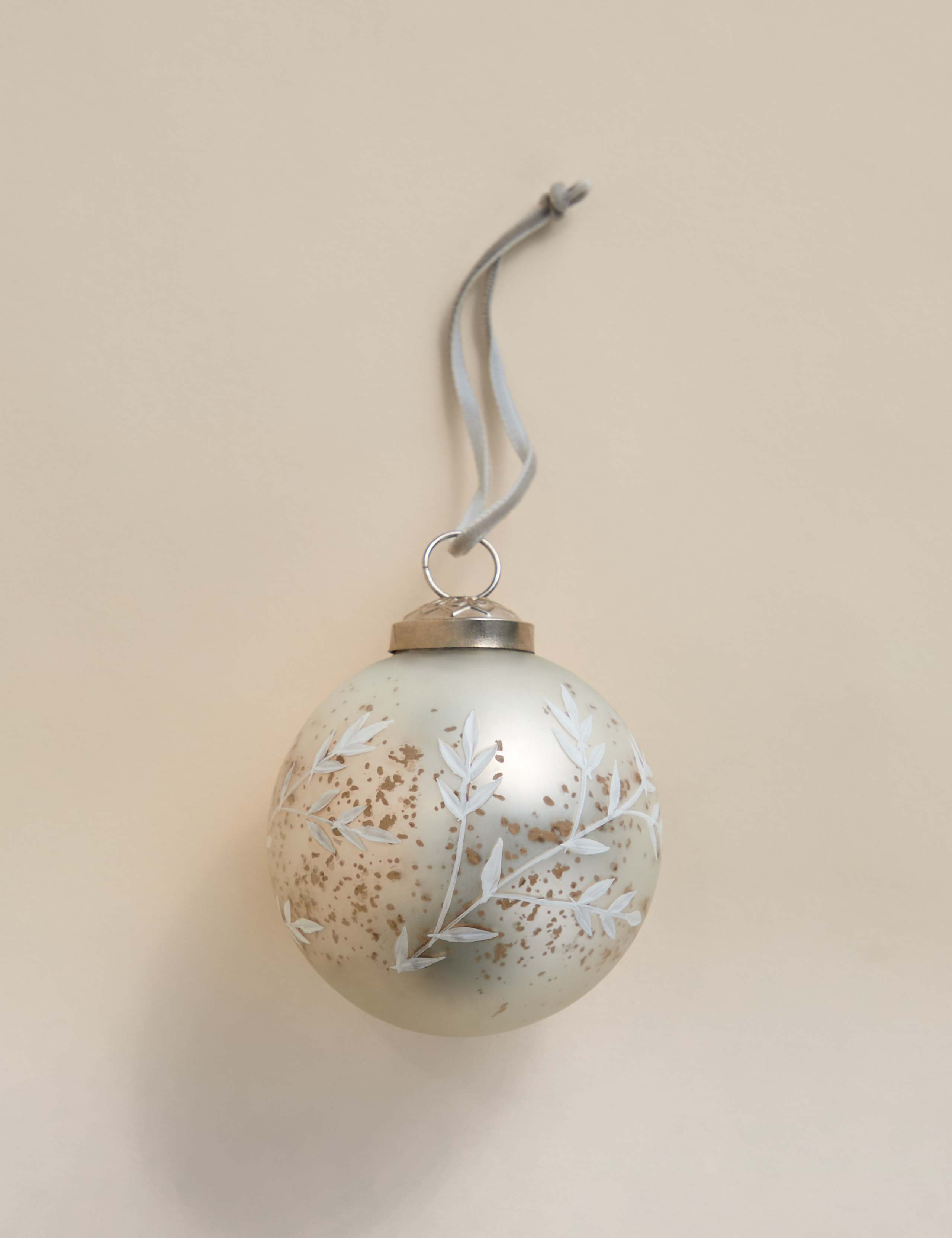 Glass Mercury Leaf Bauble 2 of 3