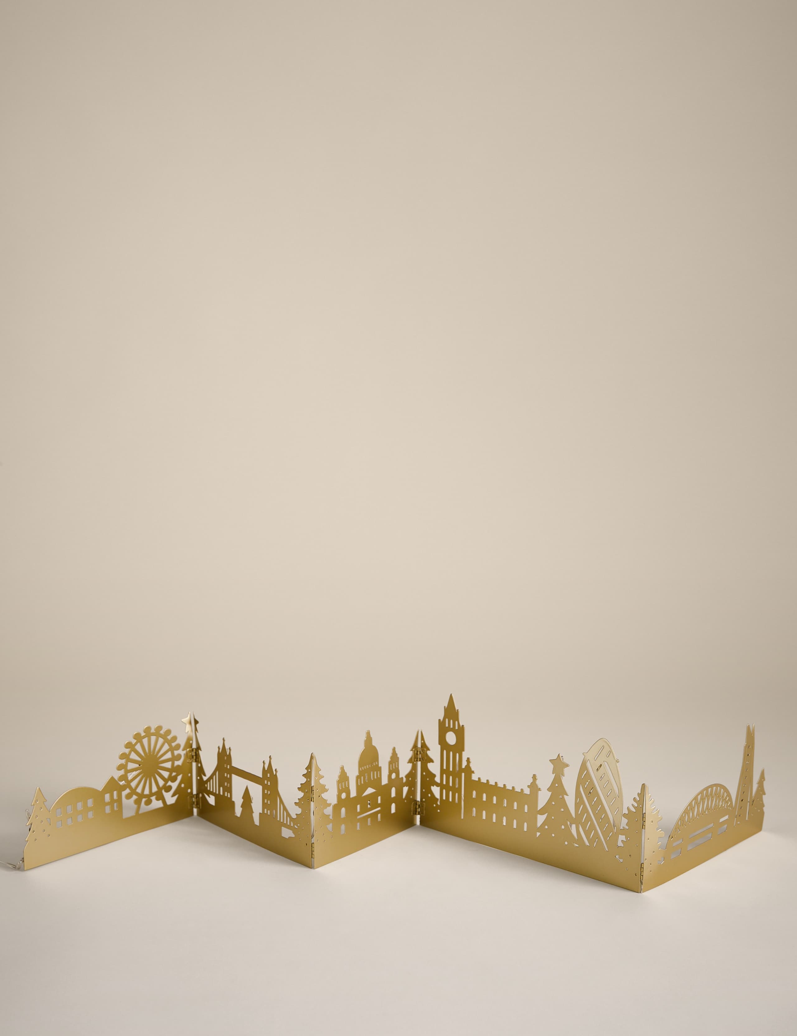 Light Up London Scene Decoration 2 of 4