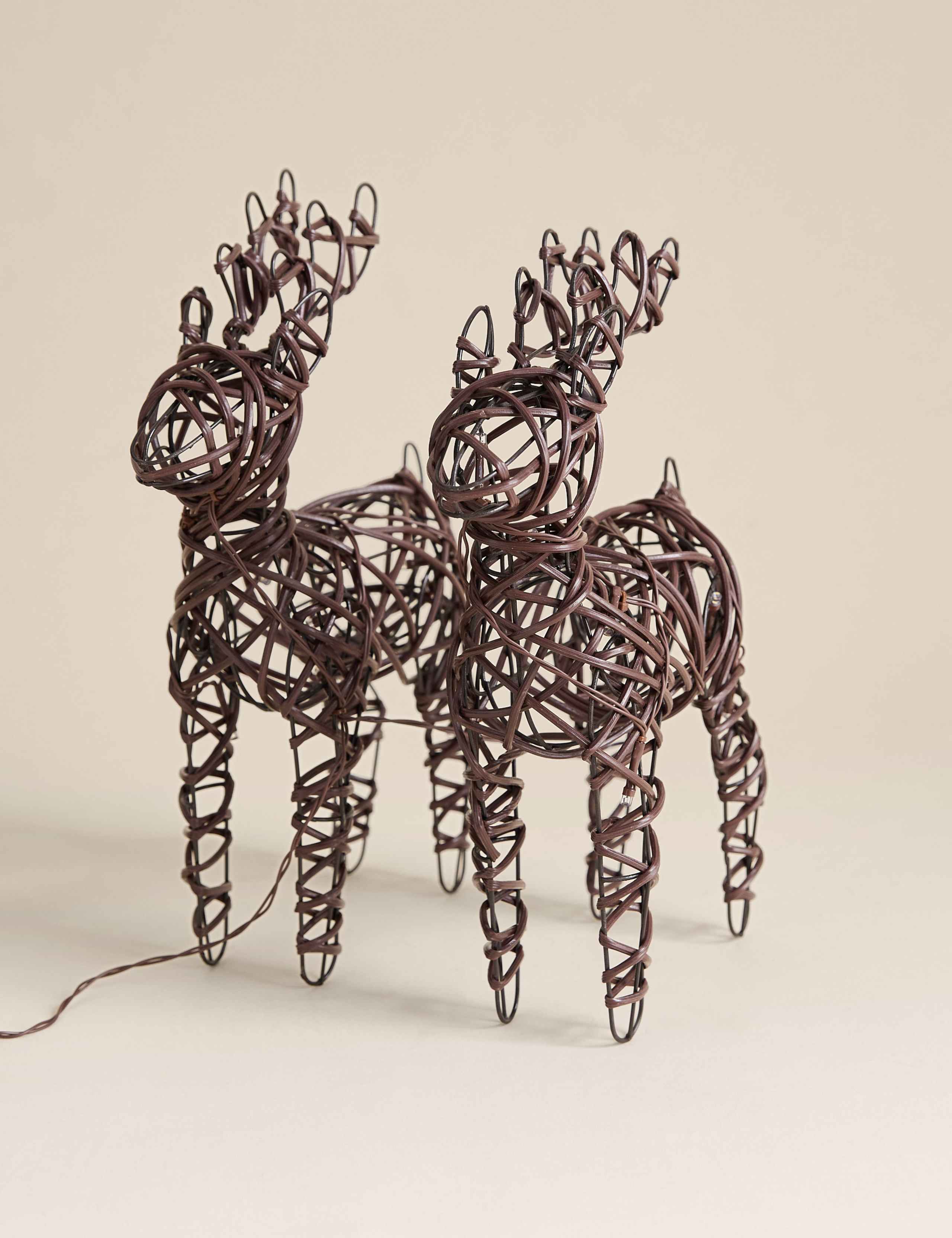 Set of 2 Light Up Reindeer Decorations 4 of 4