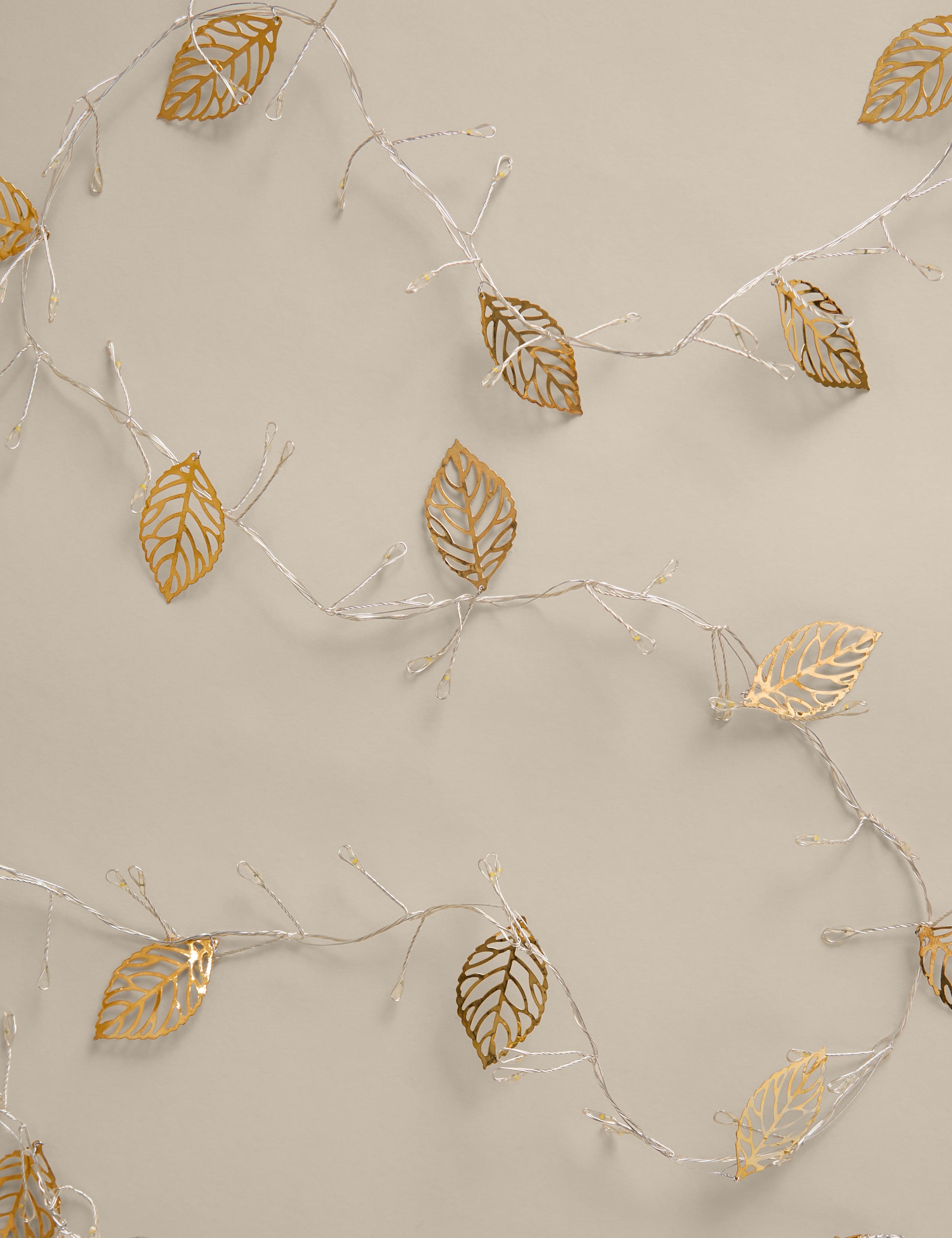 Pre-Lit Gold Leaf Garland 3 of 4