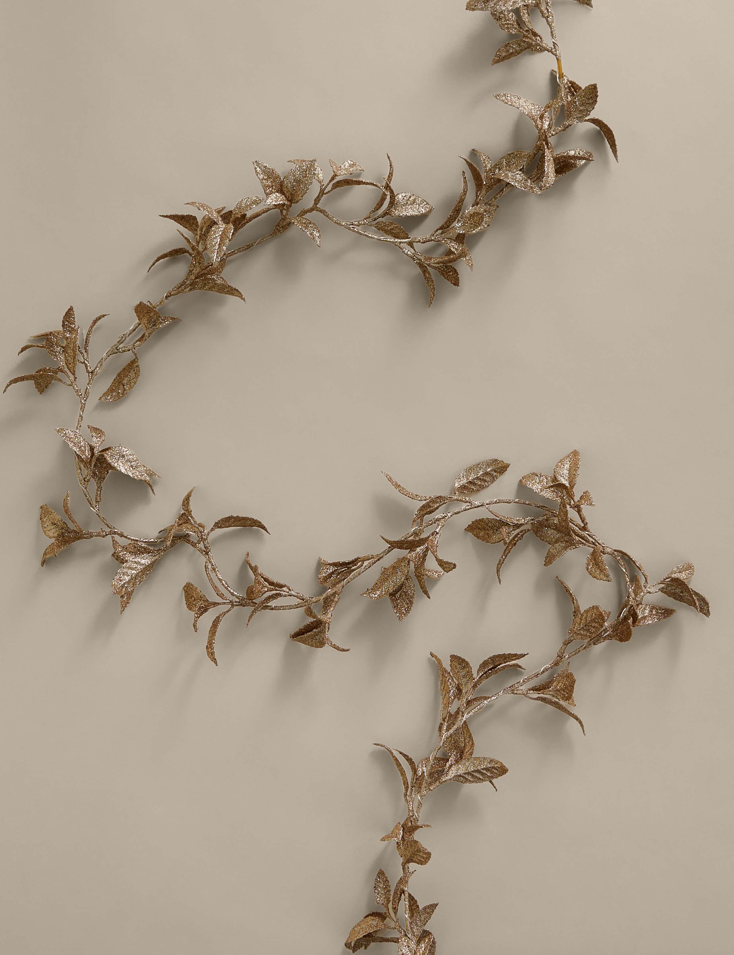 Pre-Lit Gold Leaf Garland 4 of 4