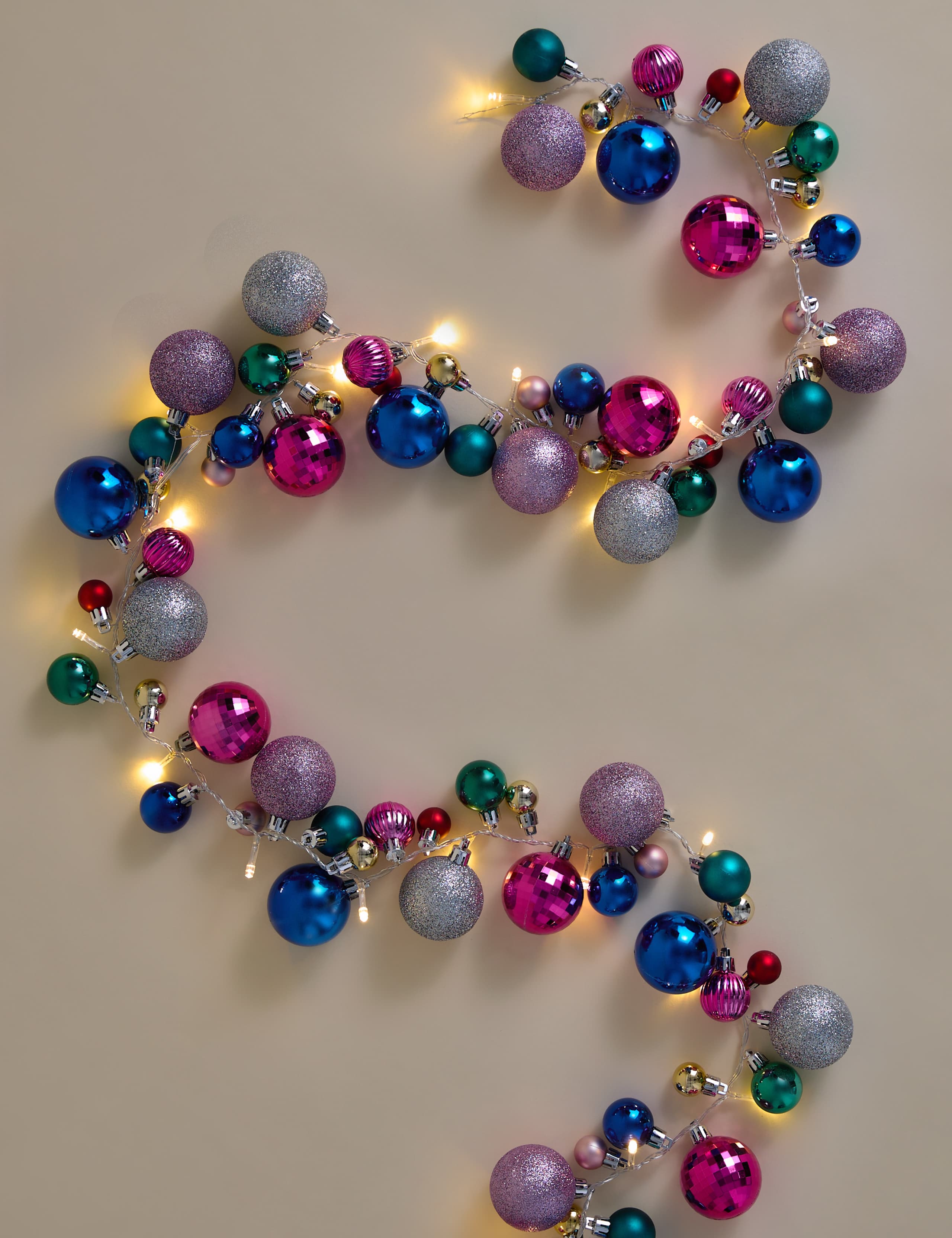 Light Up Silver Bauble Garland 1 of 4