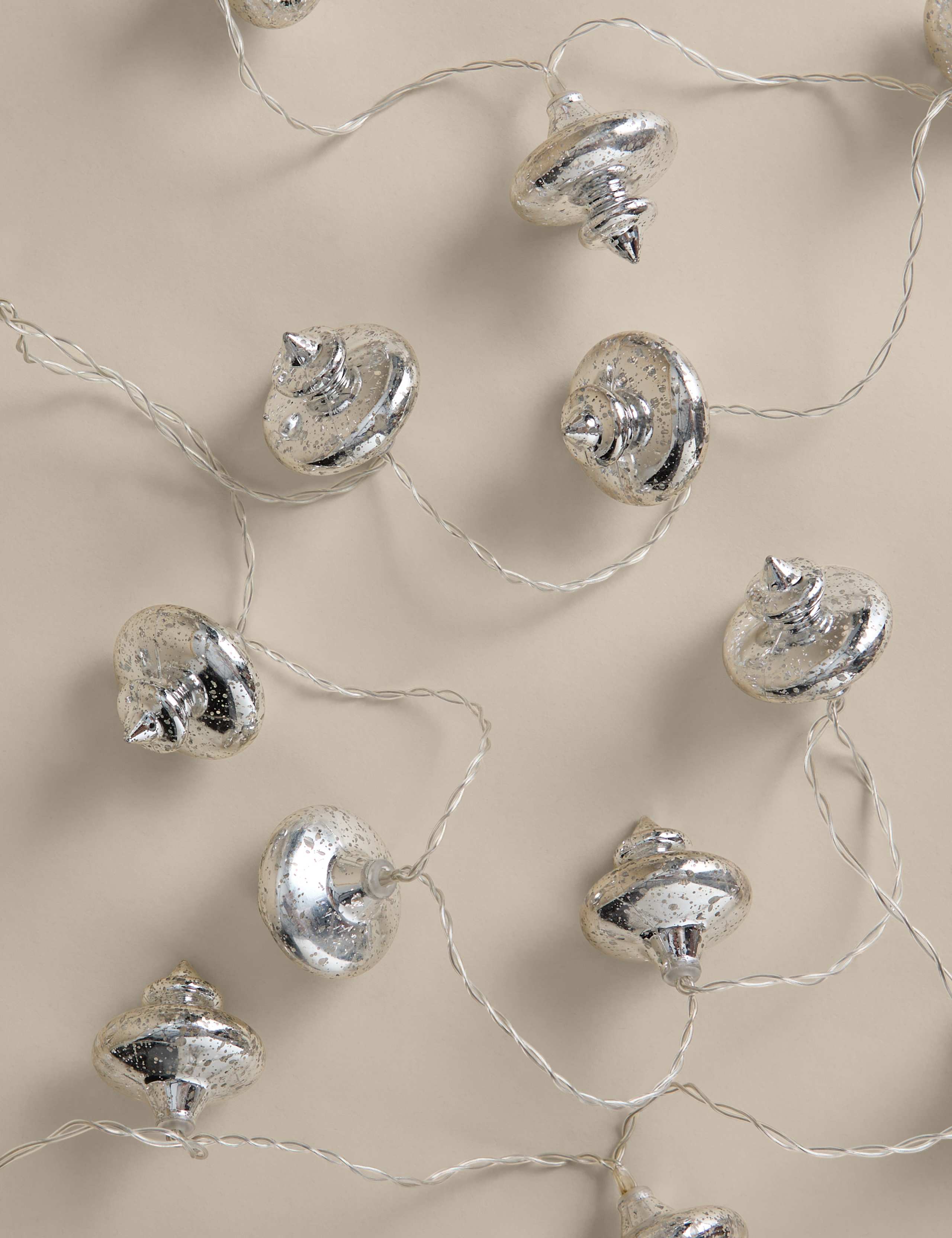16 LED Vintage Bauble Battery String Lights 3 of 5