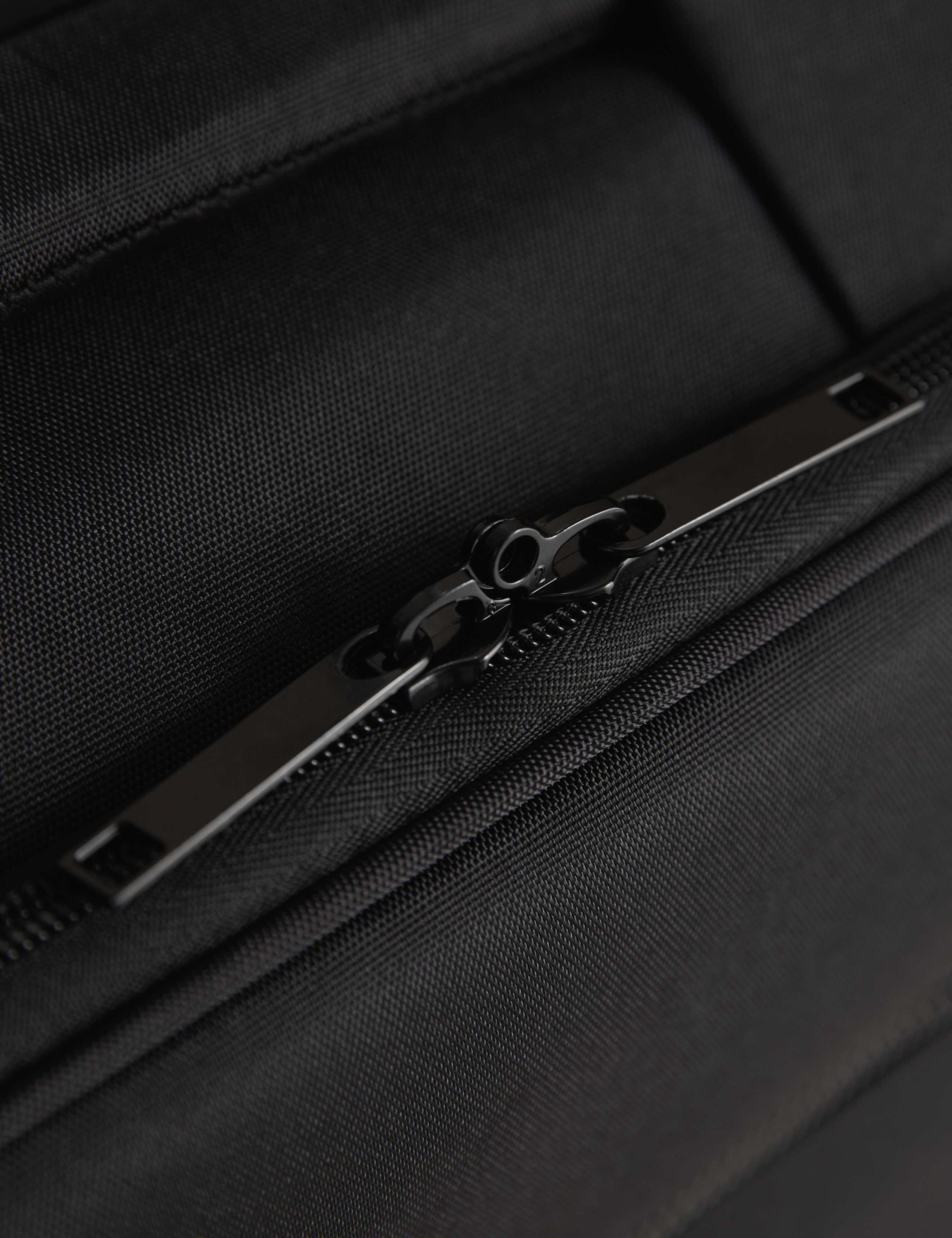 Valletta 4 Wheel Soft Cabin Suitcase 3 of 6