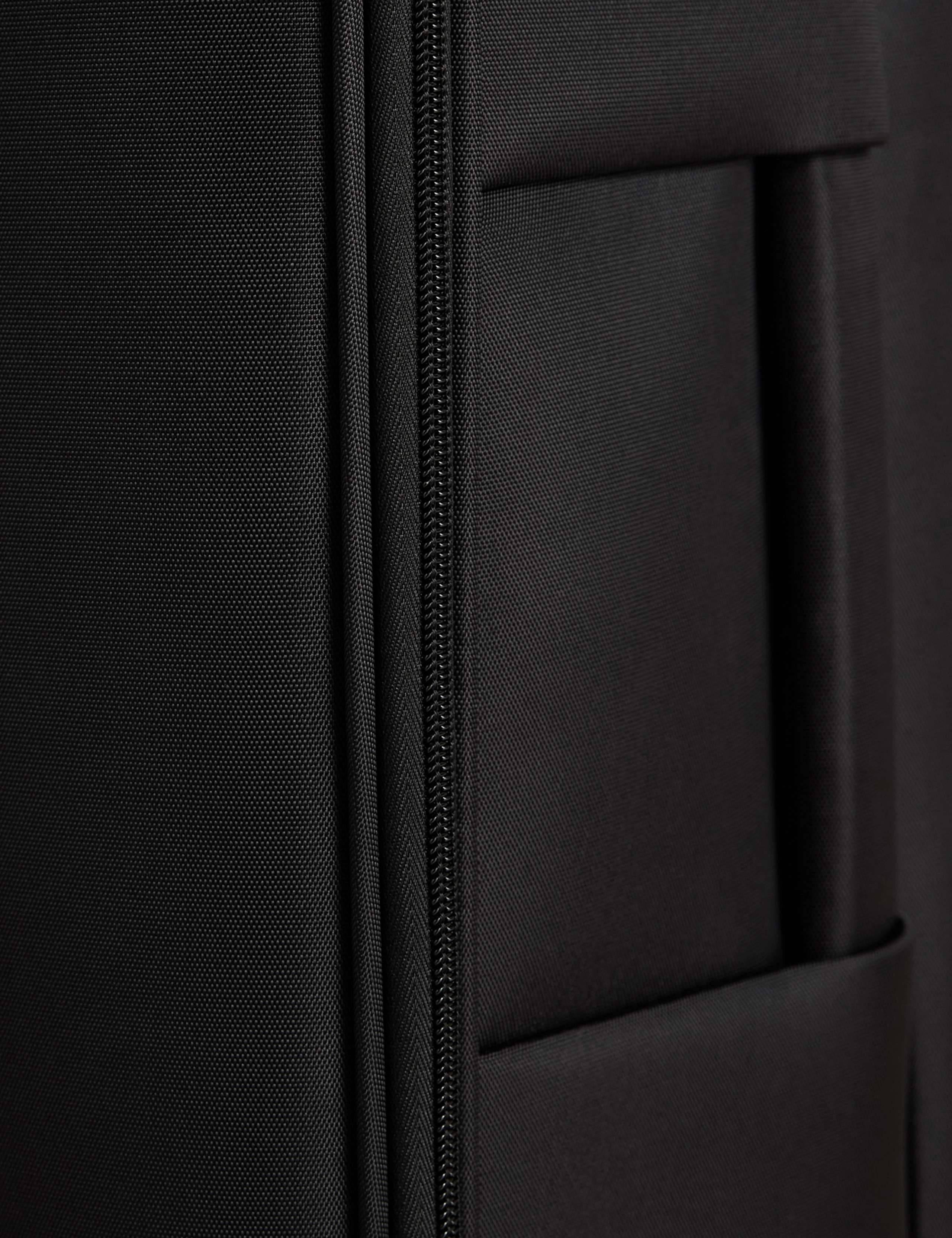 Valletta 4 Wheel Soft Large Suitcase 4 of 6