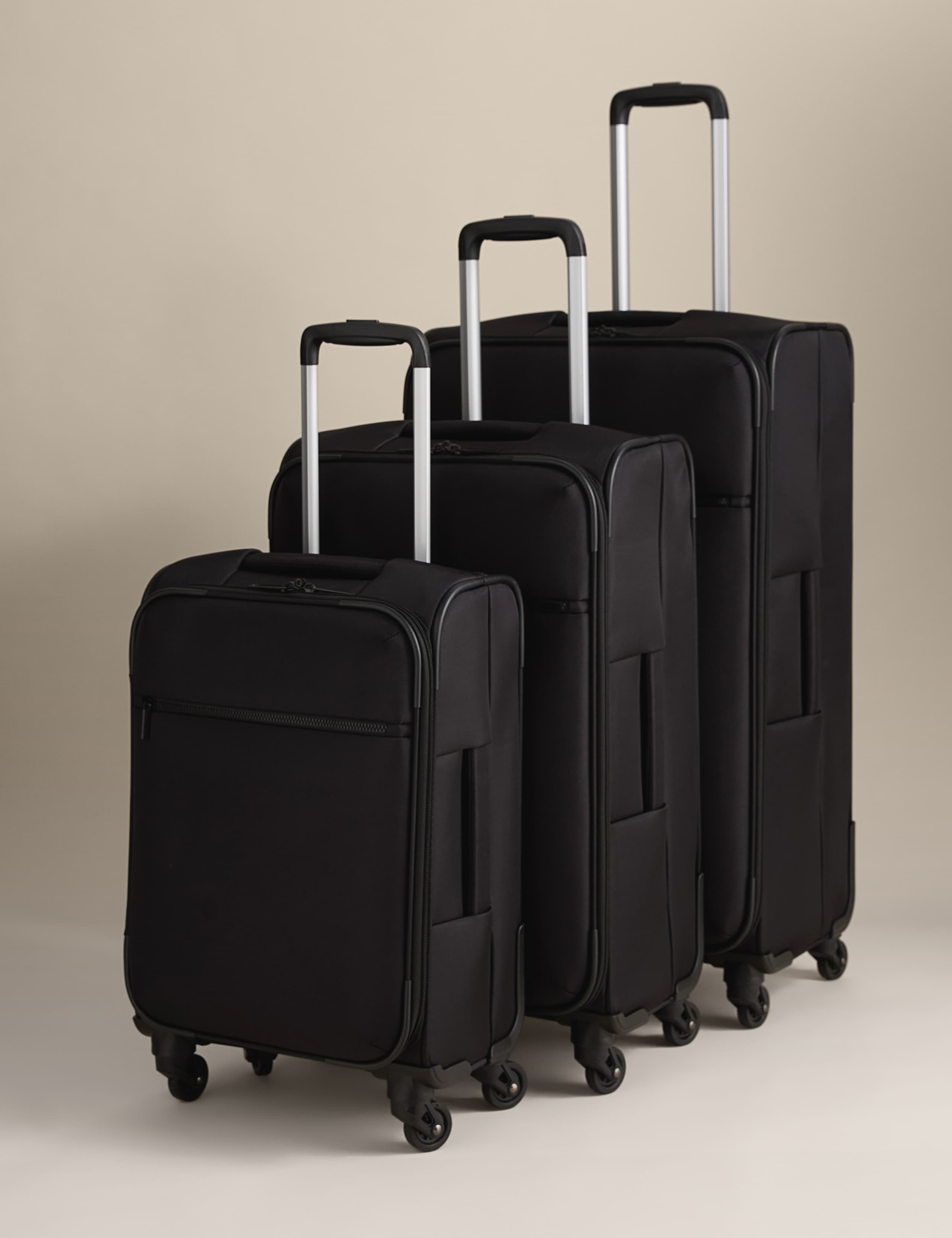 Valletta 4 Wheel Soft Large Suitcase 6 of 6