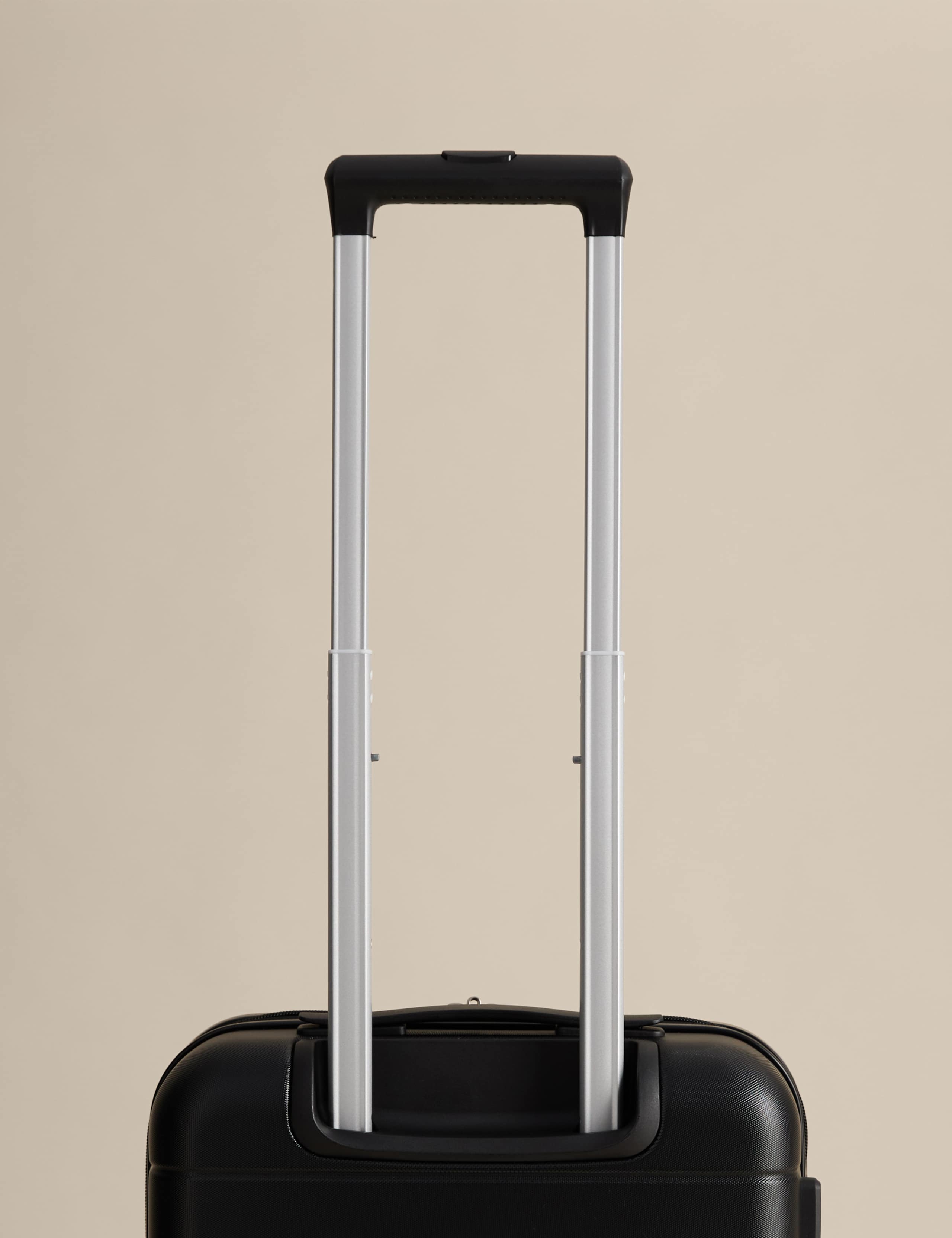 Pisa 4 Wheel Hard Shell Cabin Suitcase 2 of 6