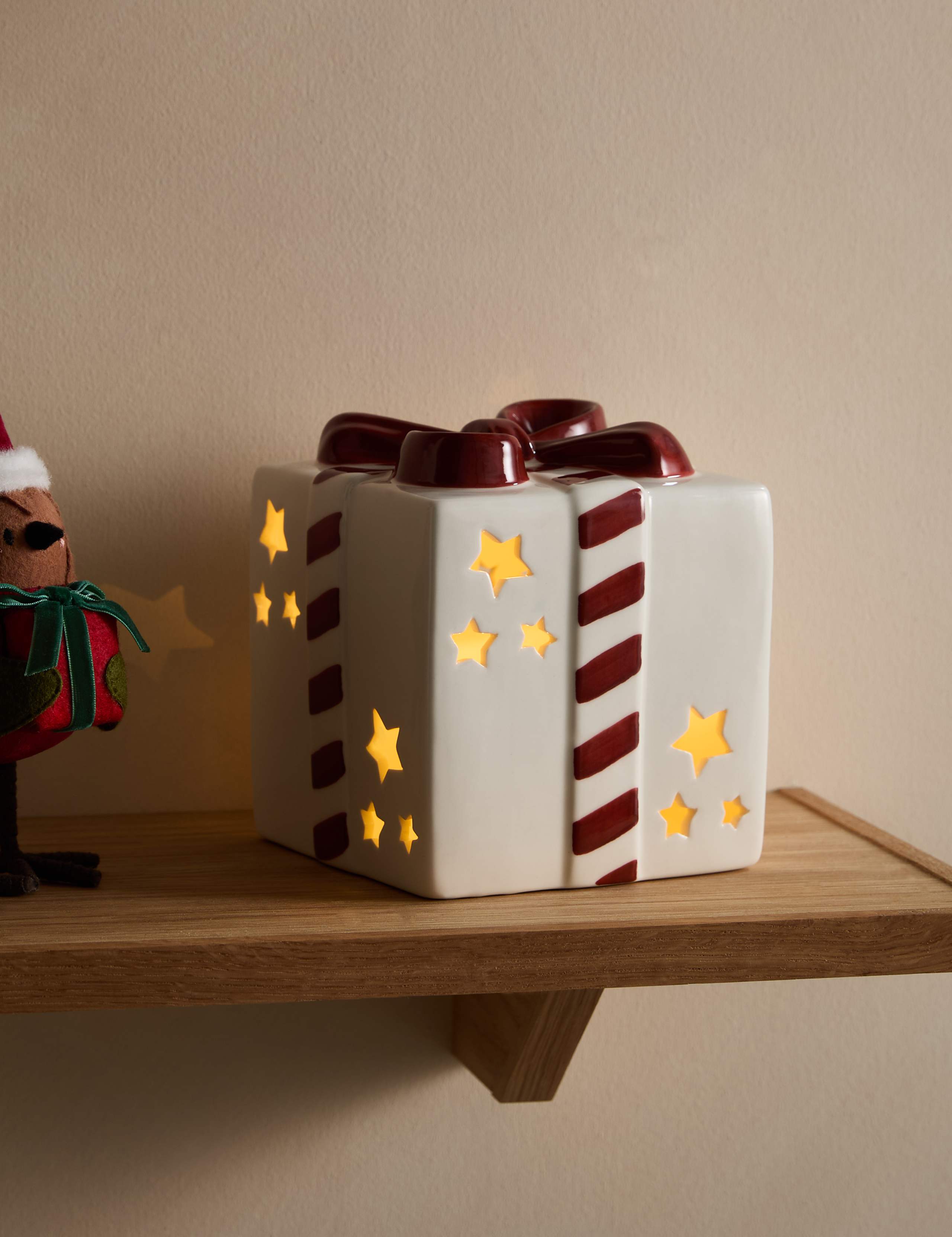 Ceramic Light Up Present Decoration 1 of 4