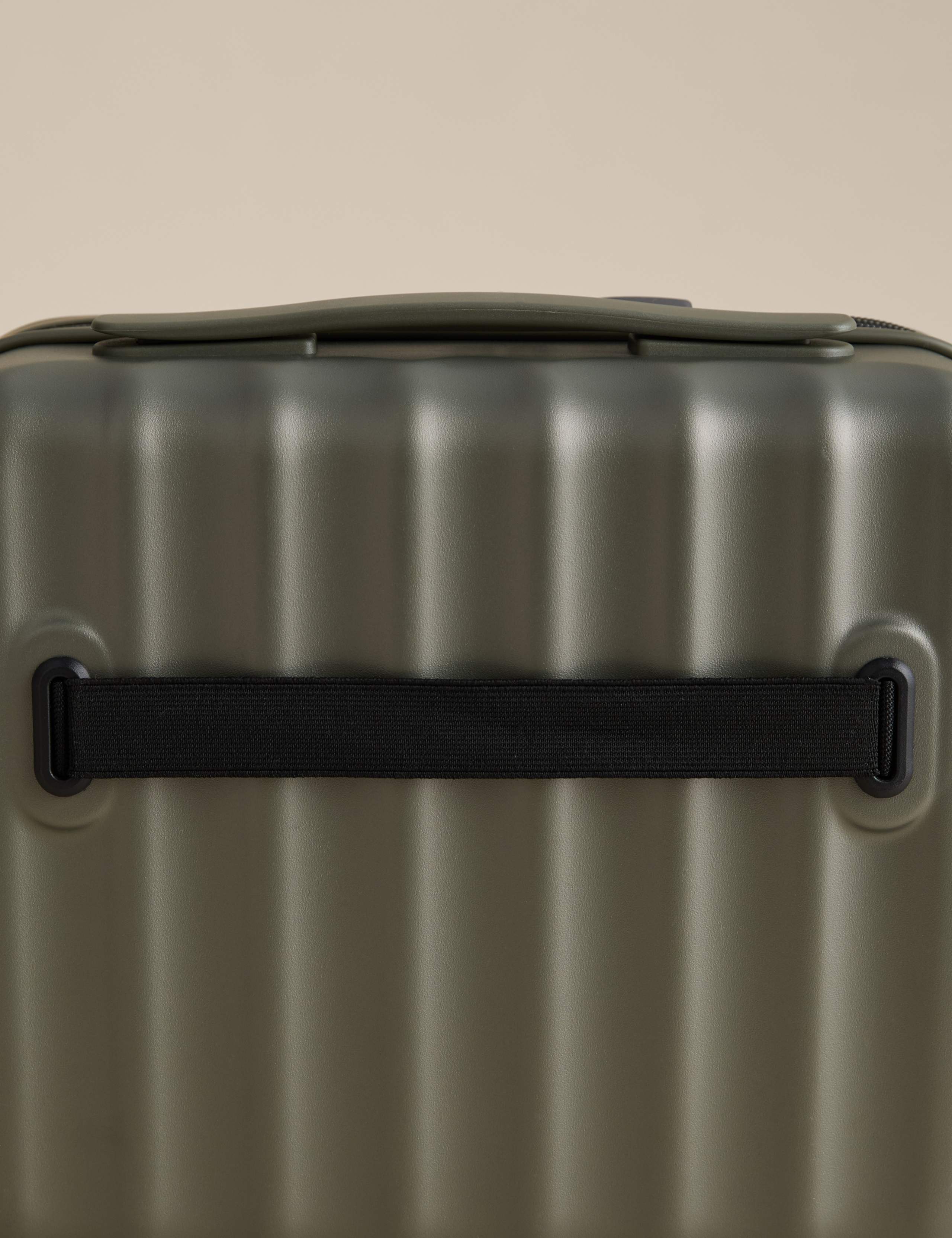 Mykonos Hard Shell Vanity Case 2 of 8