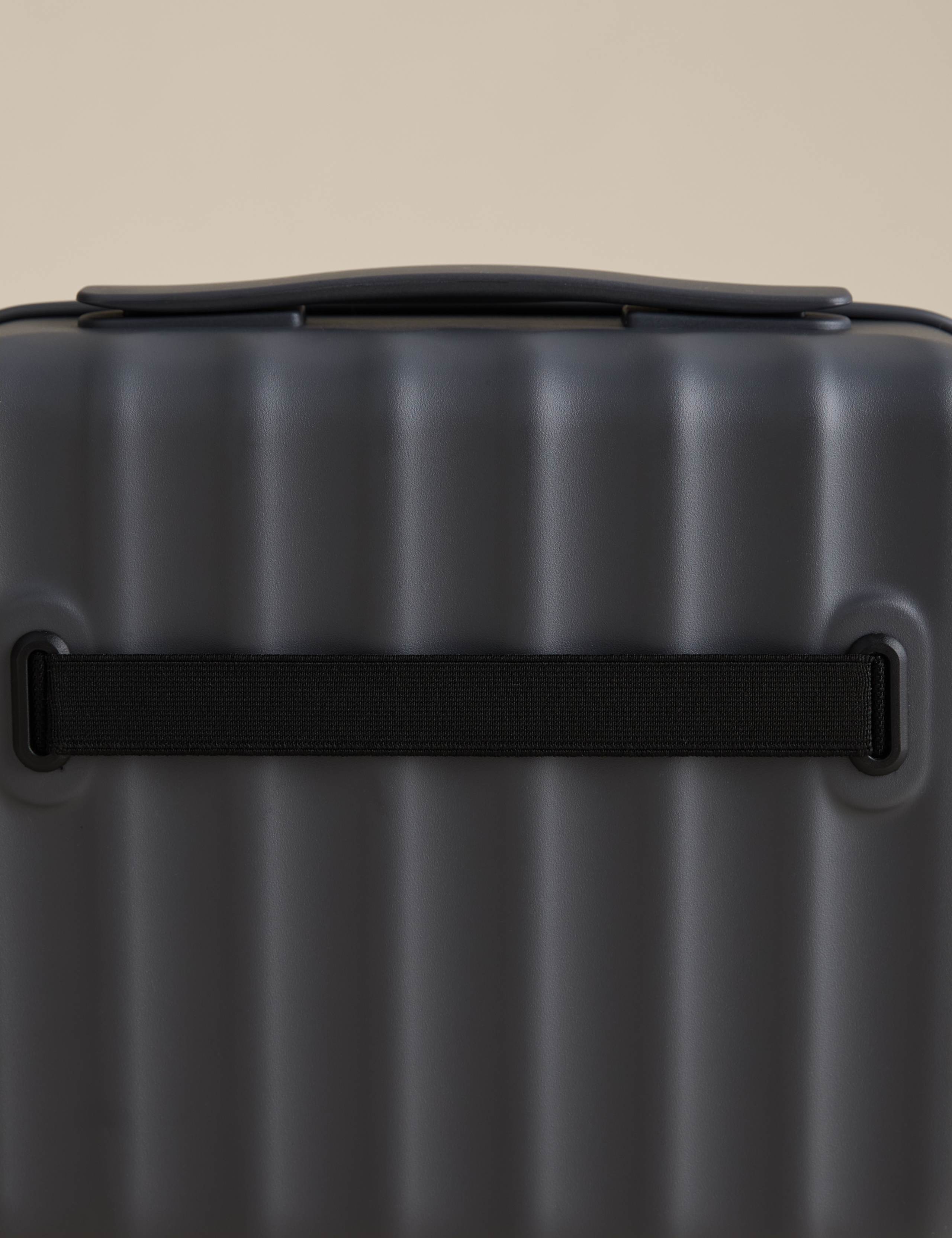 Mykonos Hard Shell Vanity Case 2 of 8