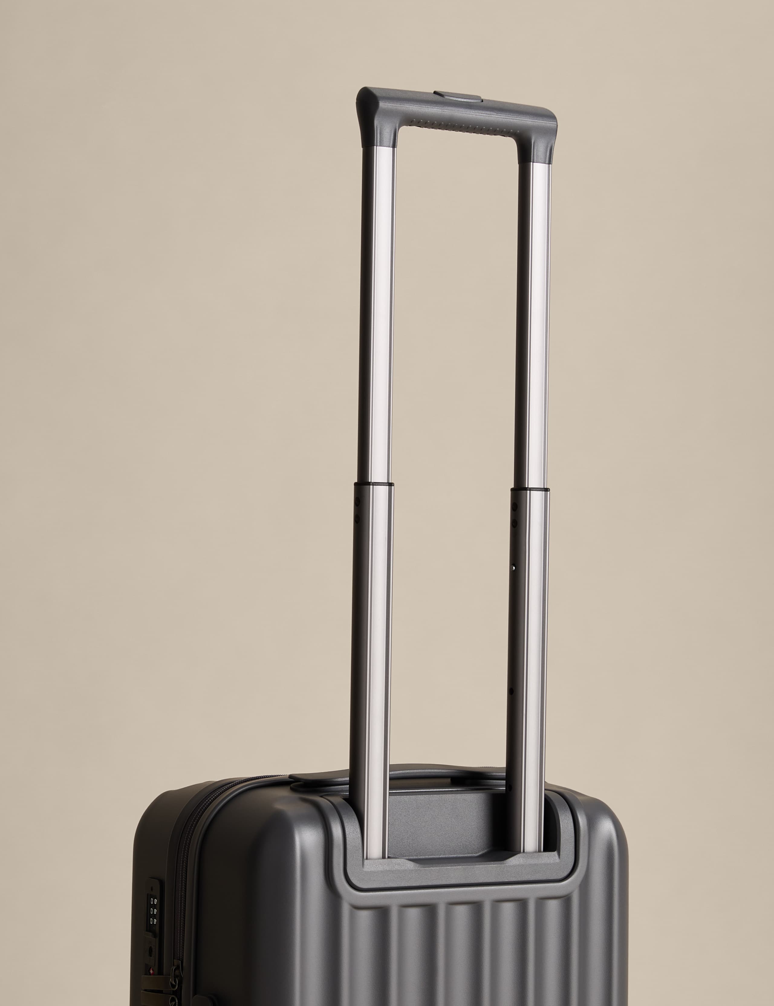 Mykonos 4 Wheel Hard Shell Cabin Suitcase 2 of 8