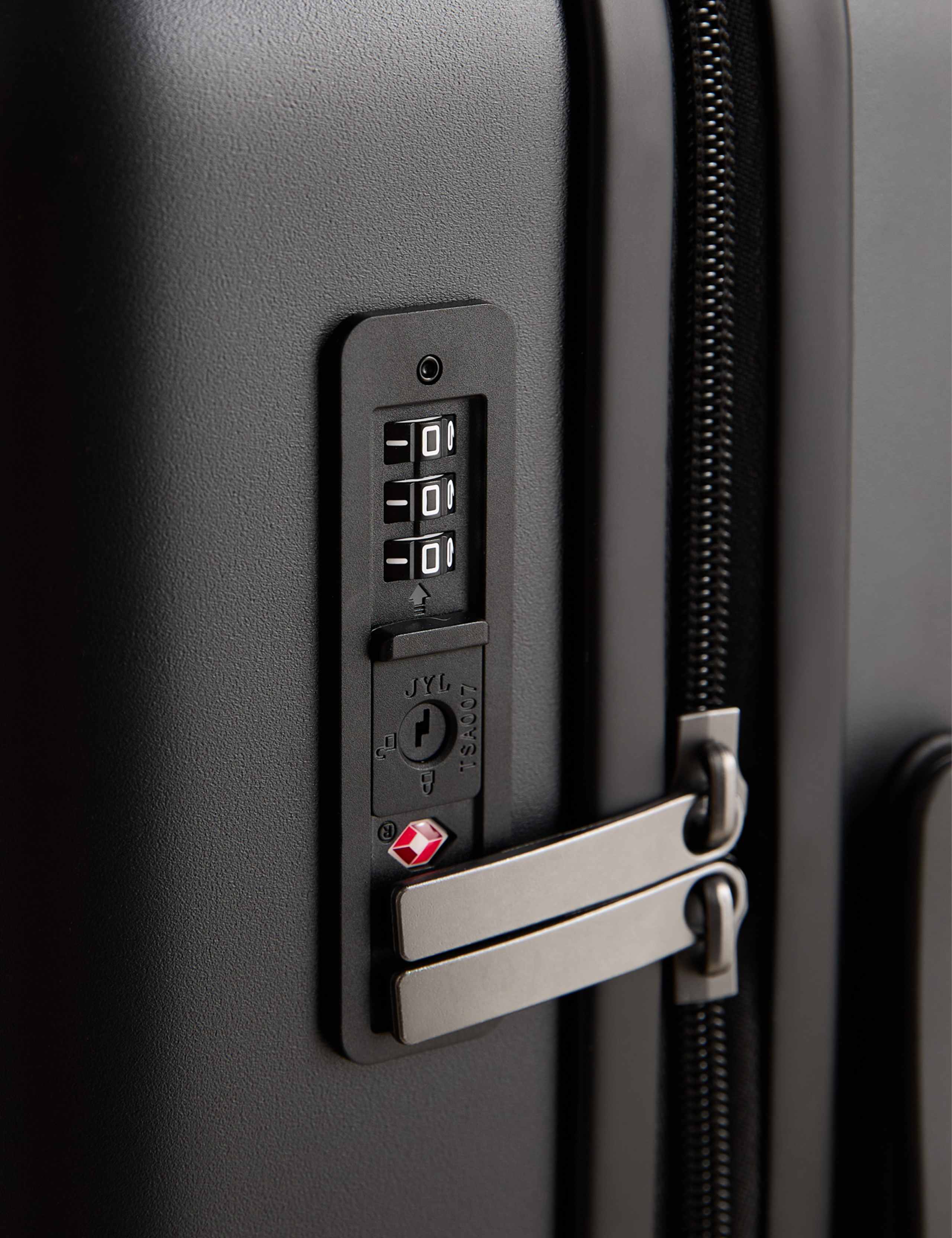 Mykonos 4 Wheel Hard Shell Cabin Suitcase 3 of 8