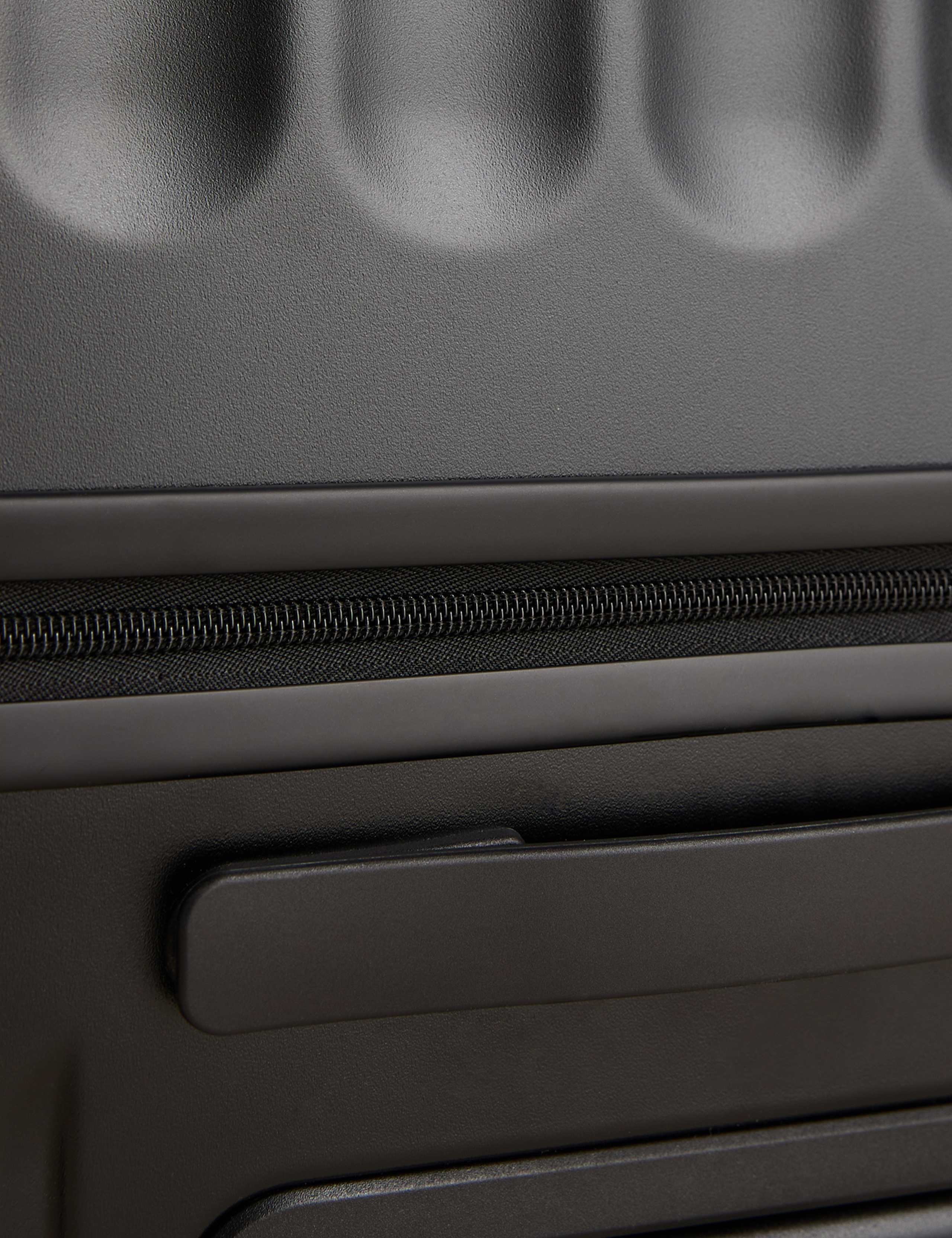 Mykonos 4 Wheel Hard Shell Large Suitcase 4 of 8