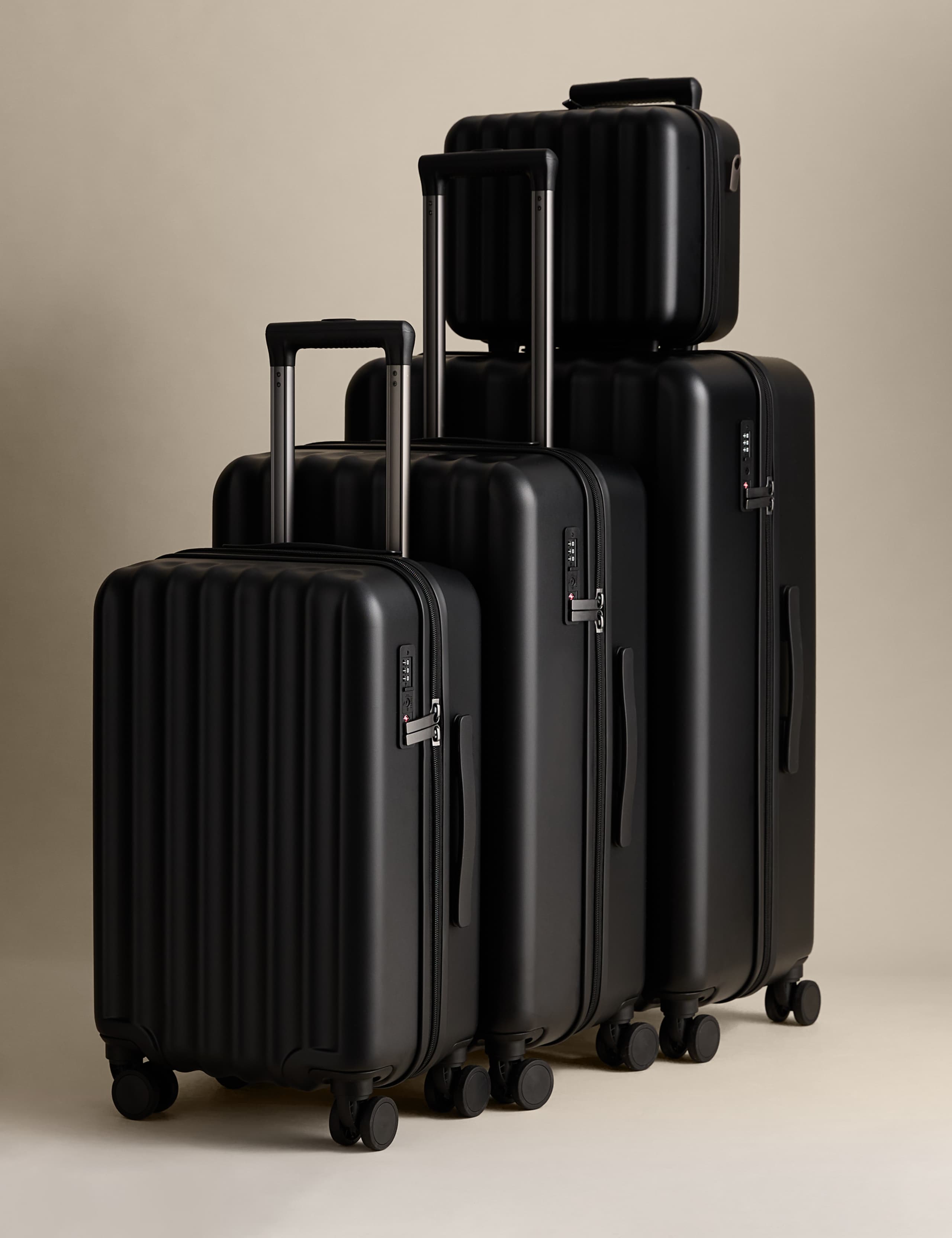 Mykonos 4 Wheel Hard Shell Large Suitcase 8 of 8