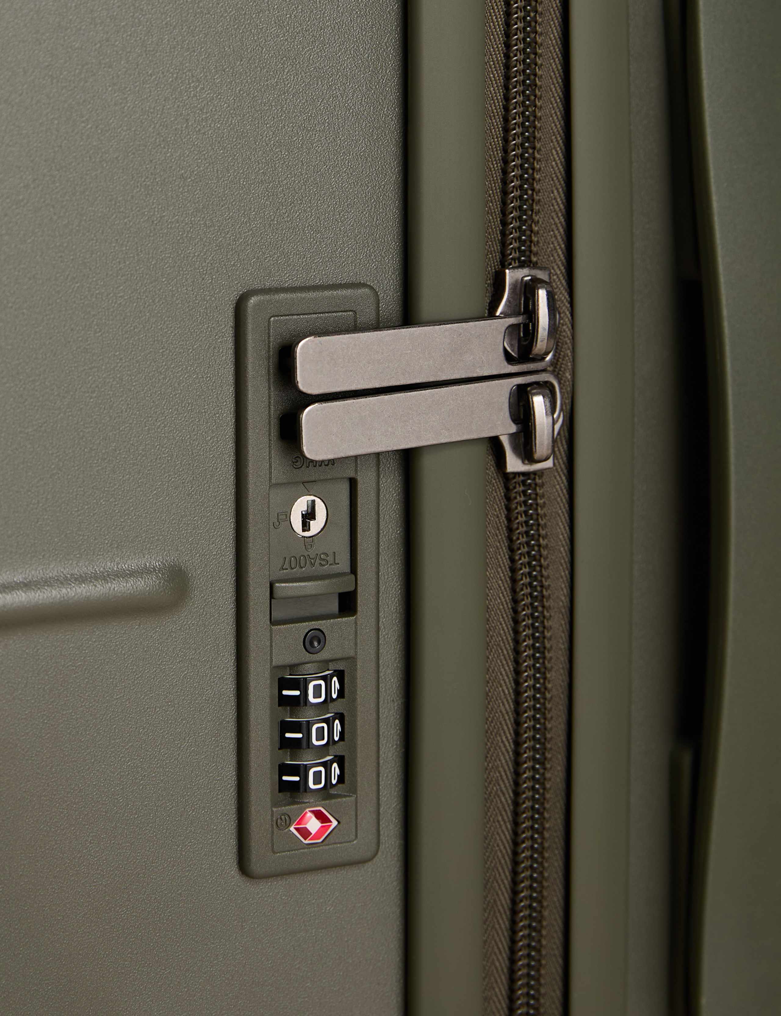 Stockholm 4 Wheel Hard Shell Large Suitcase 3 of 7