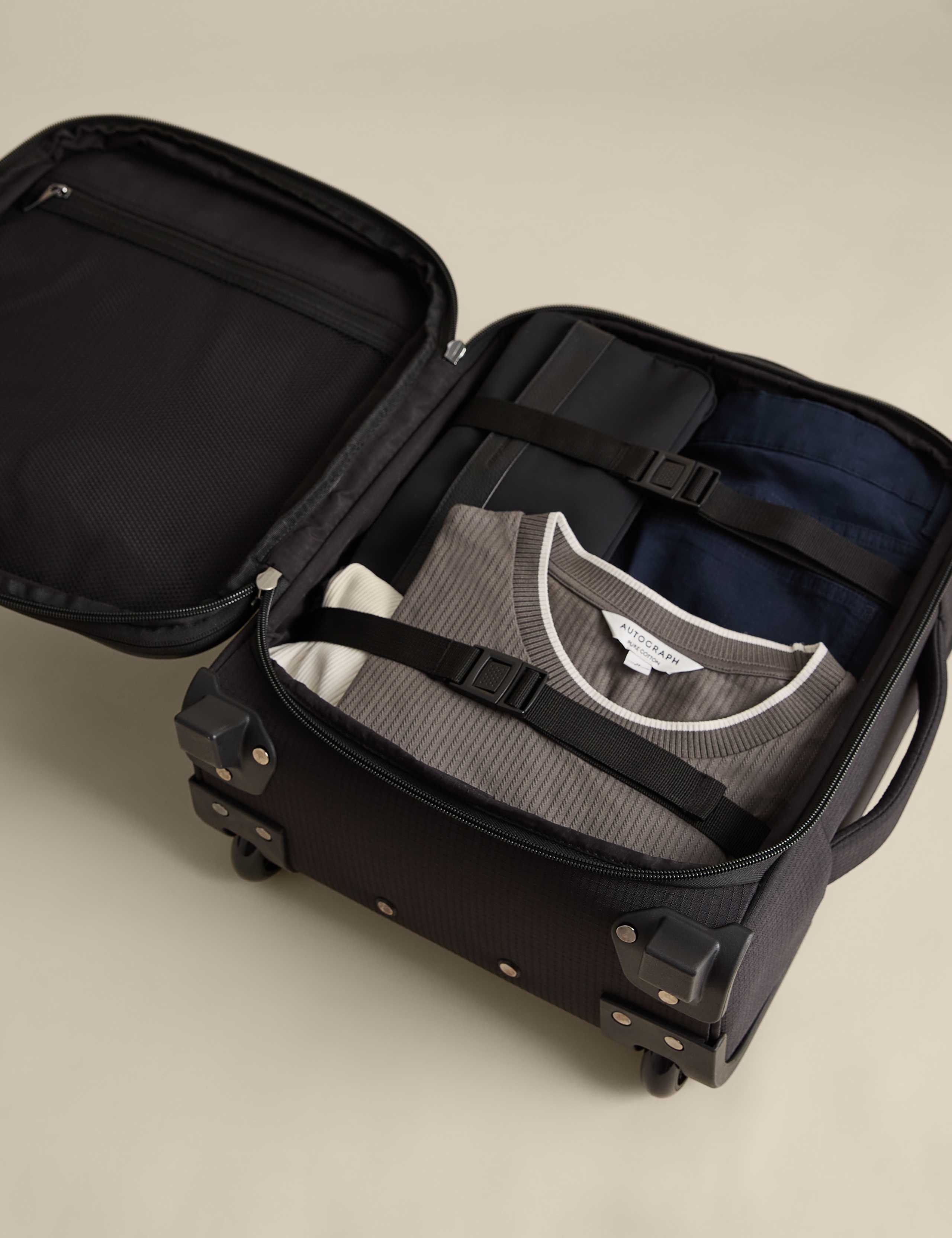 Geneva 2 Wheel Soft Underseat Case 5 of 9