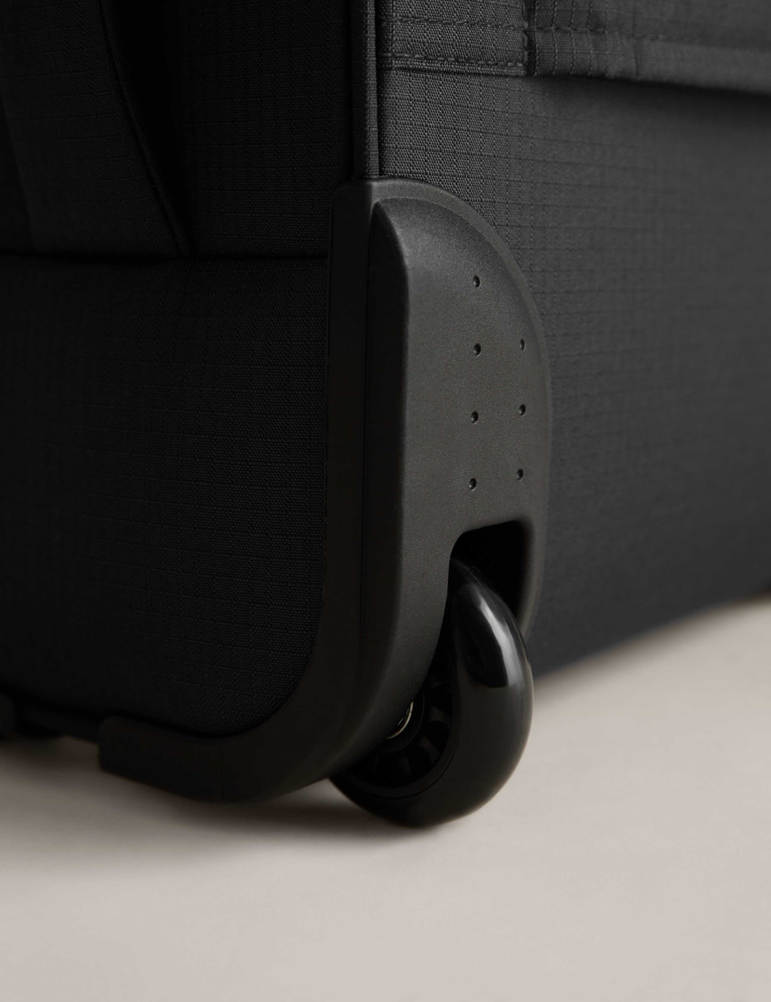 Geneva 2 Wheel Soft Underseat Case 6 of 9