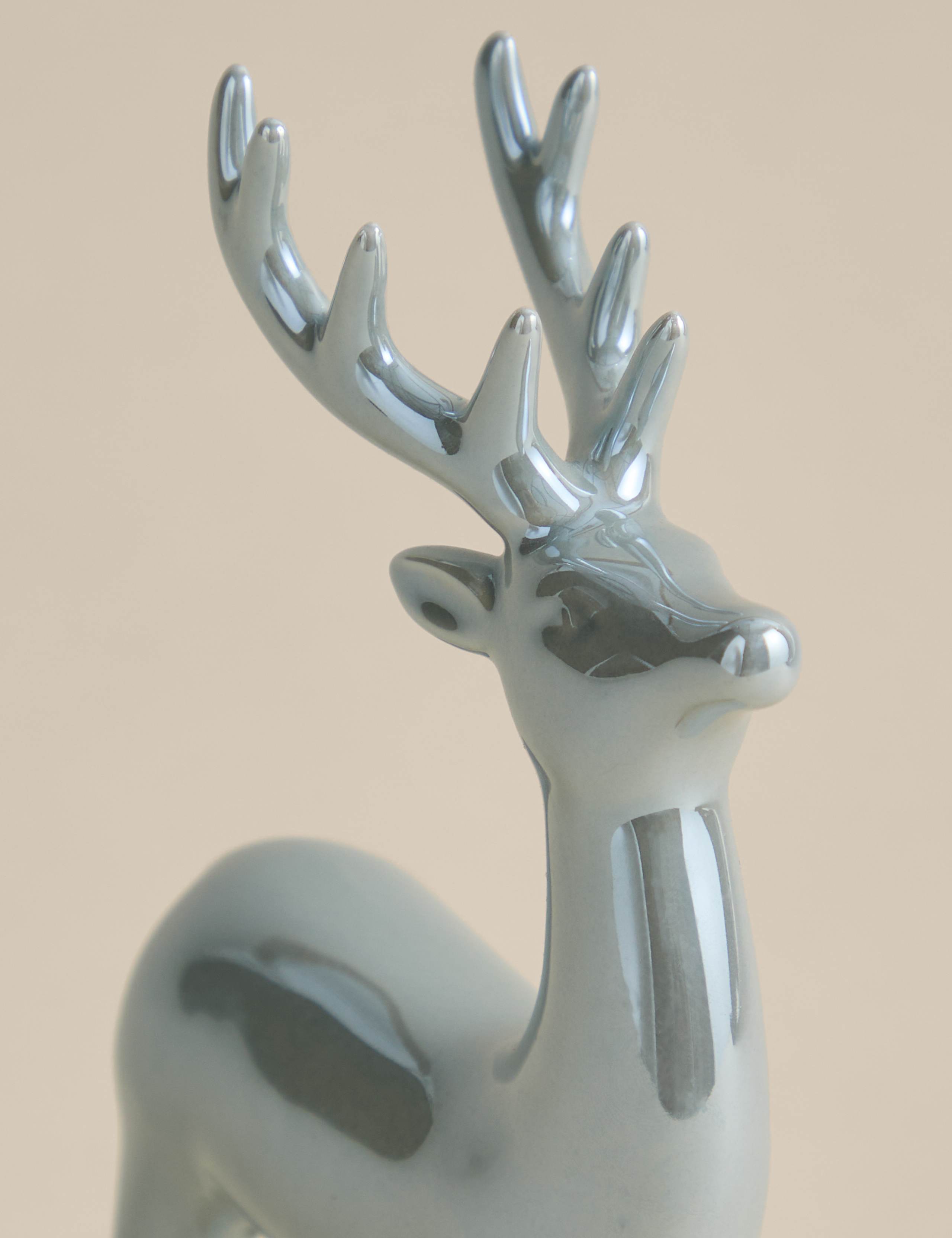 Ceramic Stag Room Decoration 2 of 3