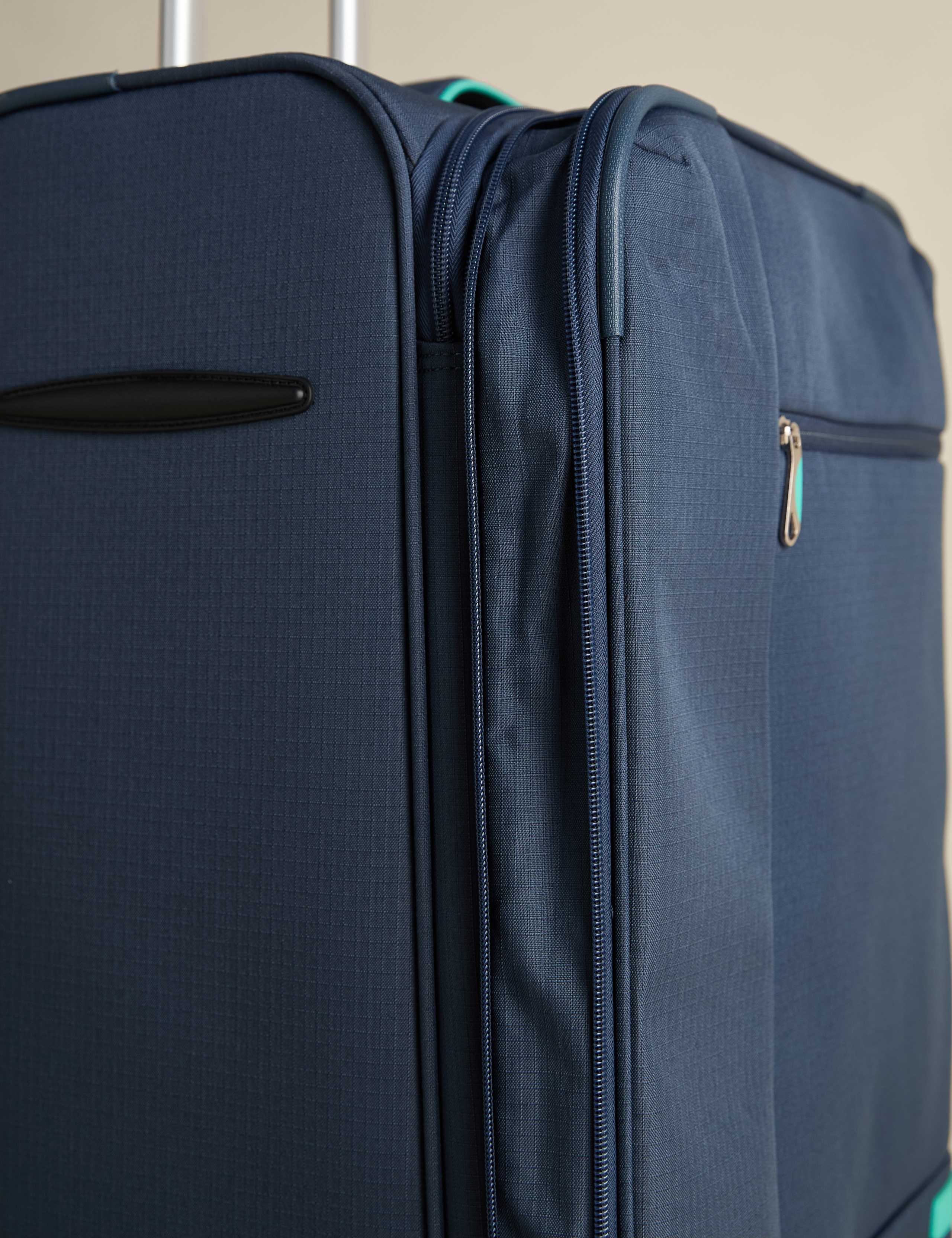 Set of 3 Seville 4 Wheel Soft Suitcases 4 of 6