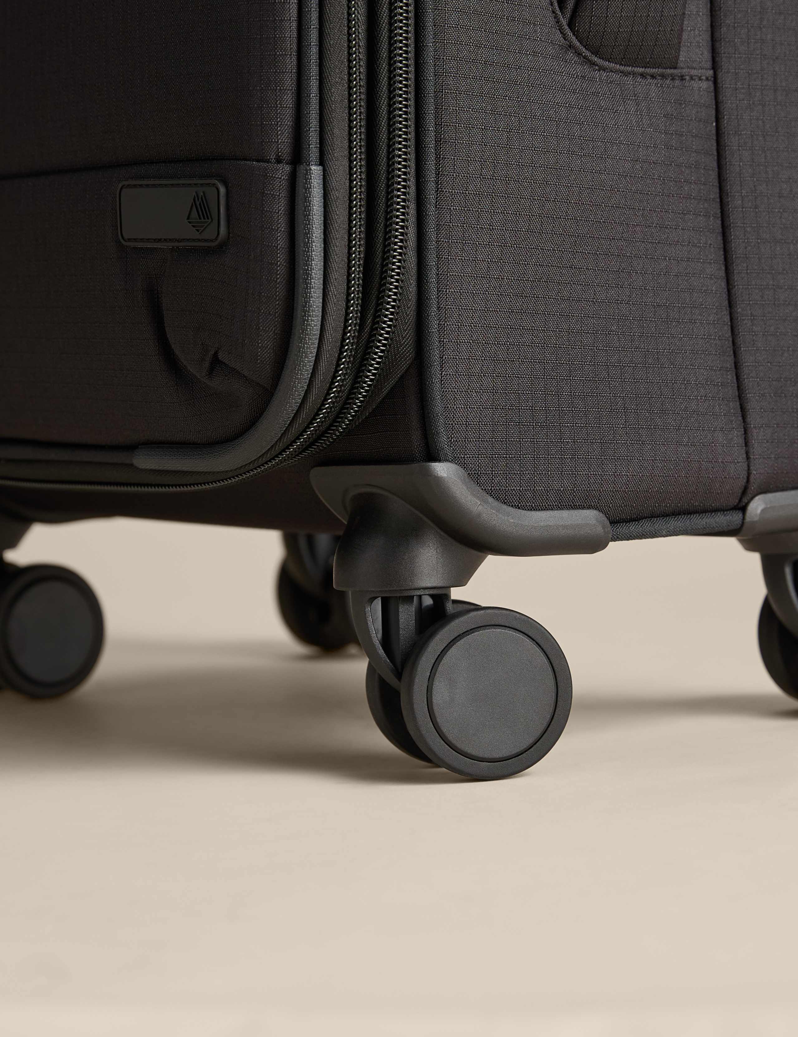 Set of 2 Seville 4 Wheel Soft Suitcases 6 of 9