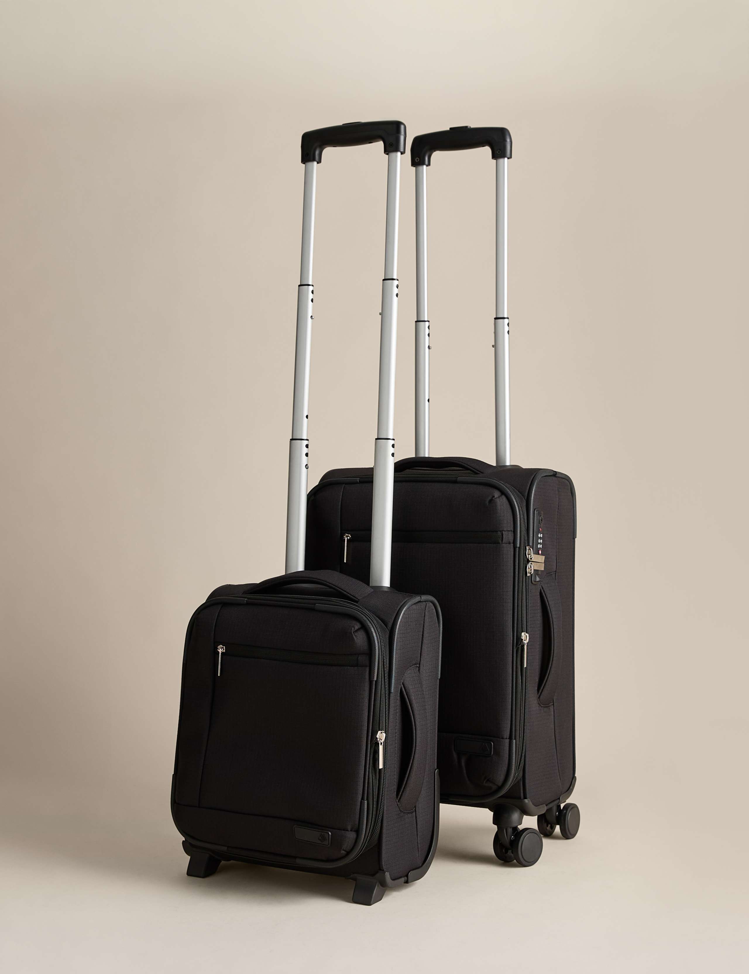 Set of 2 Seville 4 Wheel Soft Suitcases 1 of 9