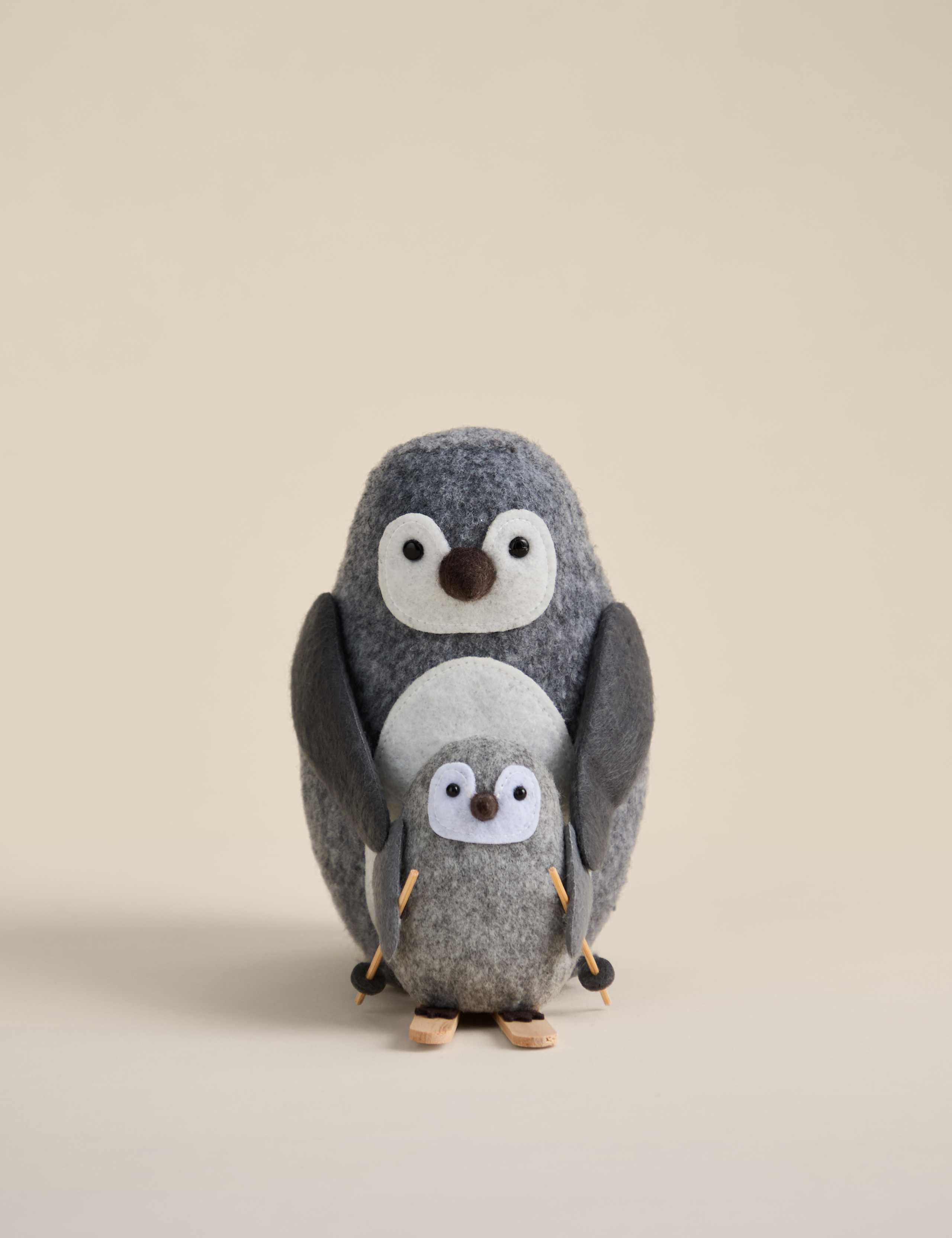 Felt Penguin Duo Room Decoration 3 of 3