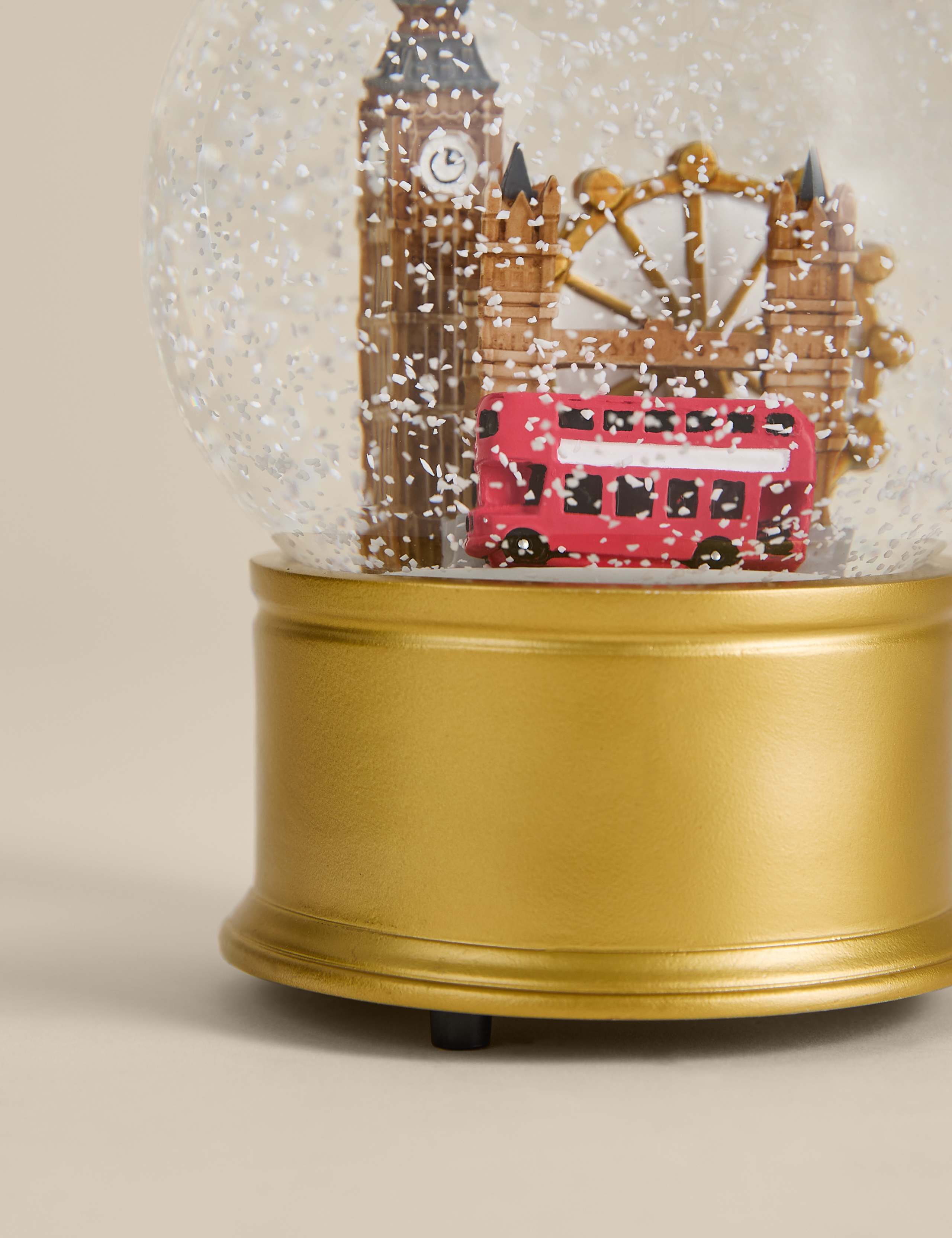 Light Up London Snow Globe 3 of 4