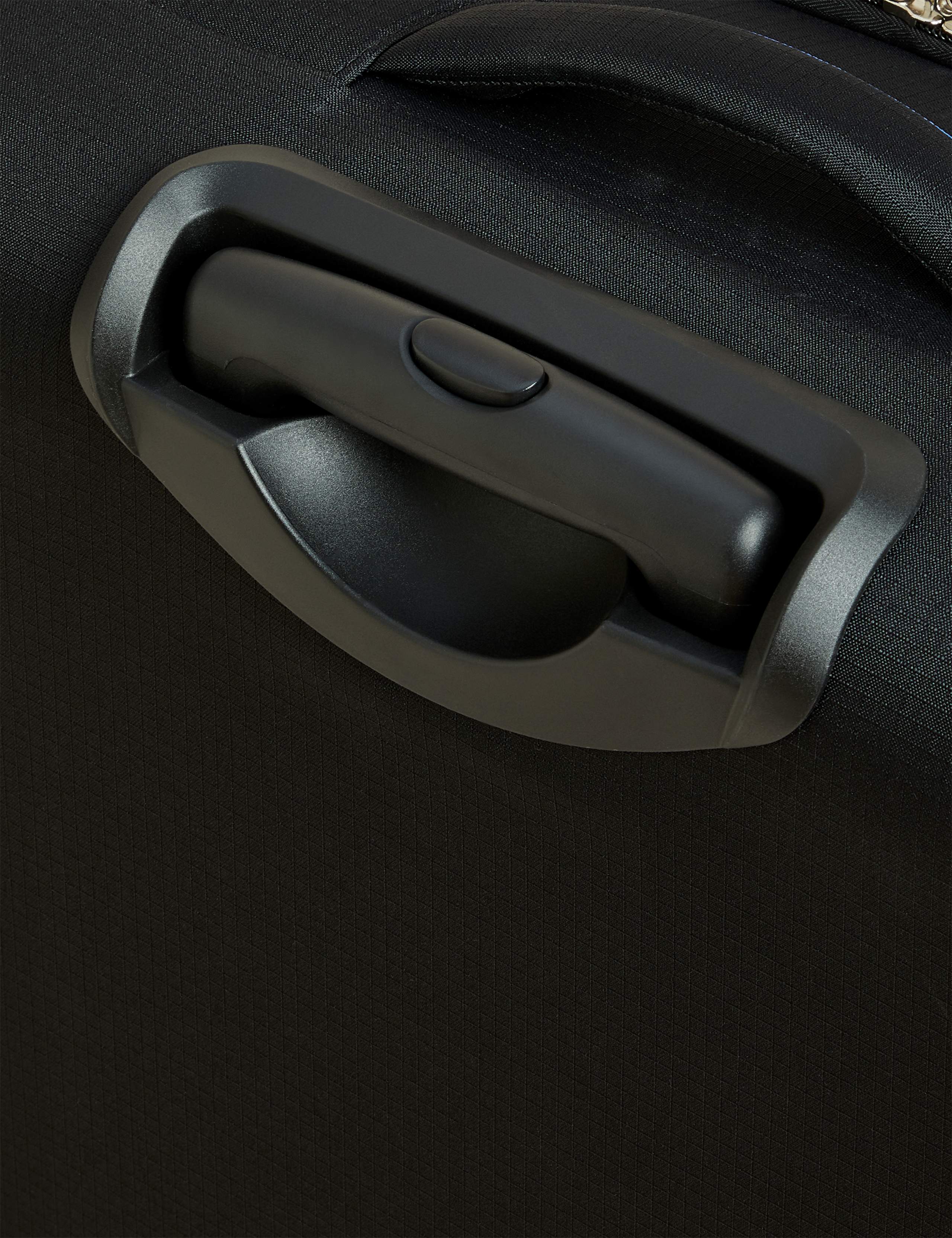 Seville 4 Wheel Soft Medium Suitcase 3 of 6