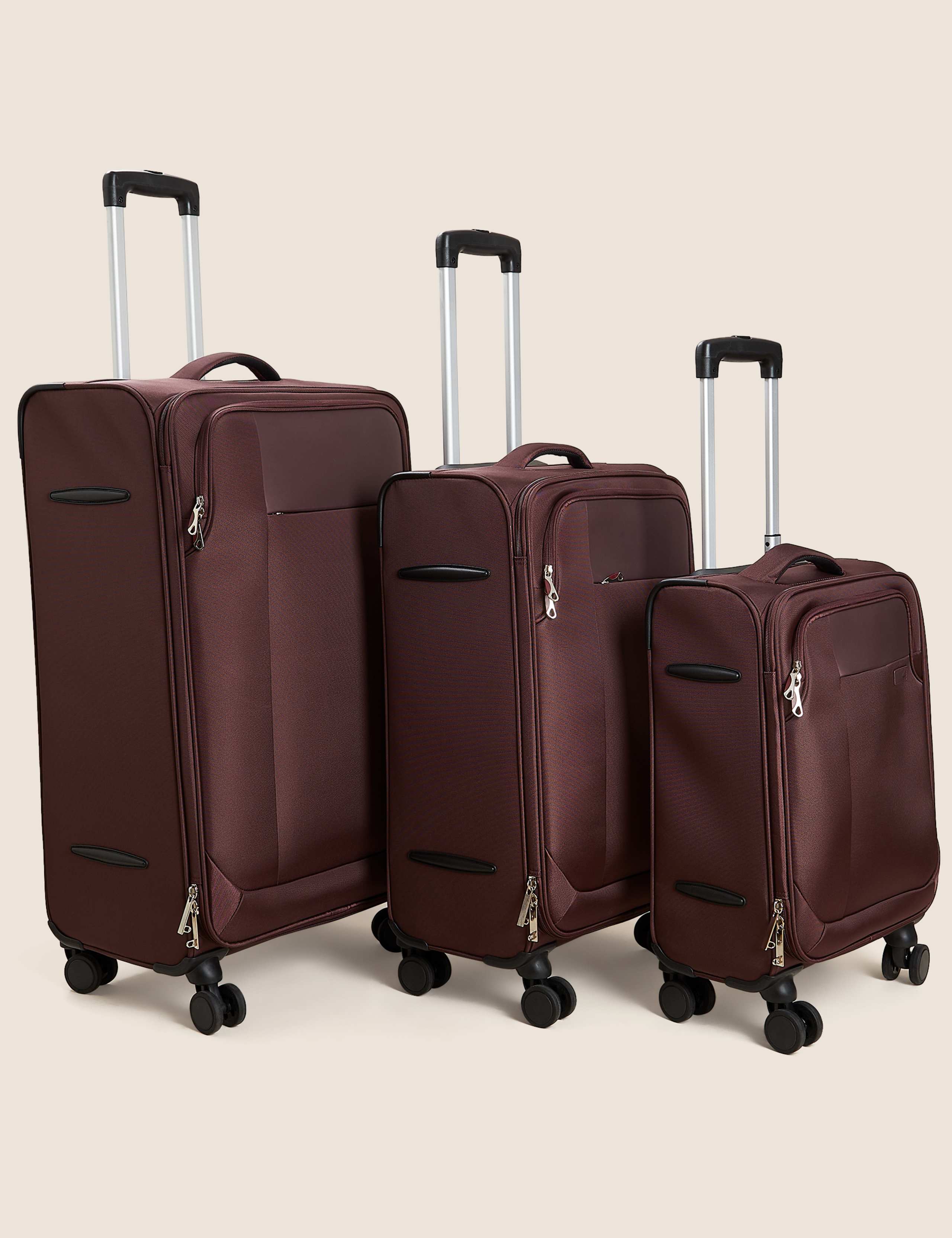 Lyon 4 Wheel Soft Medium Suitcase 5 of 6