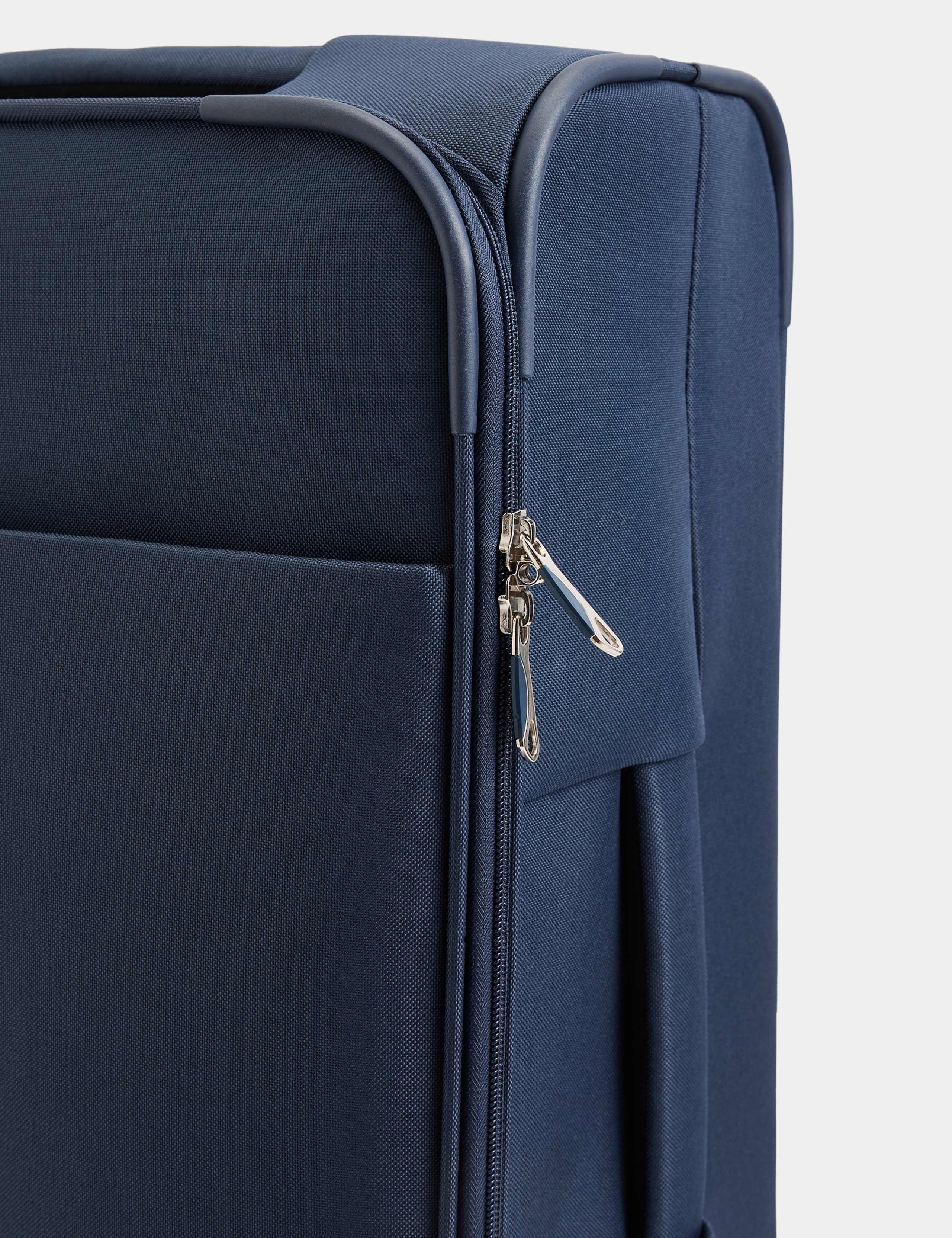 Palma 4 Wheel Soft Medium Suitcase 4 of 6