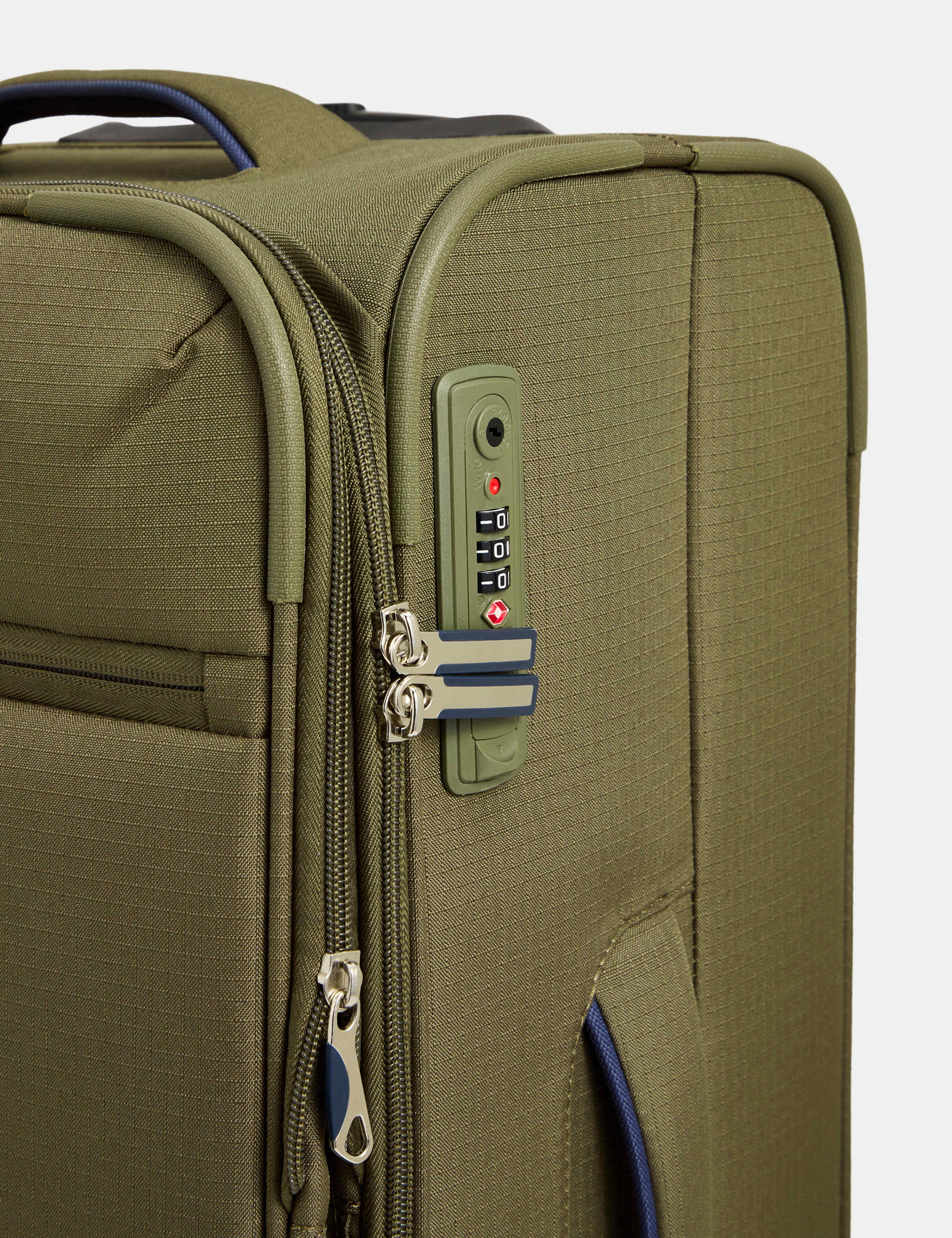 Seville 4 Wheel Soft Medium Suitcase 4 of 6