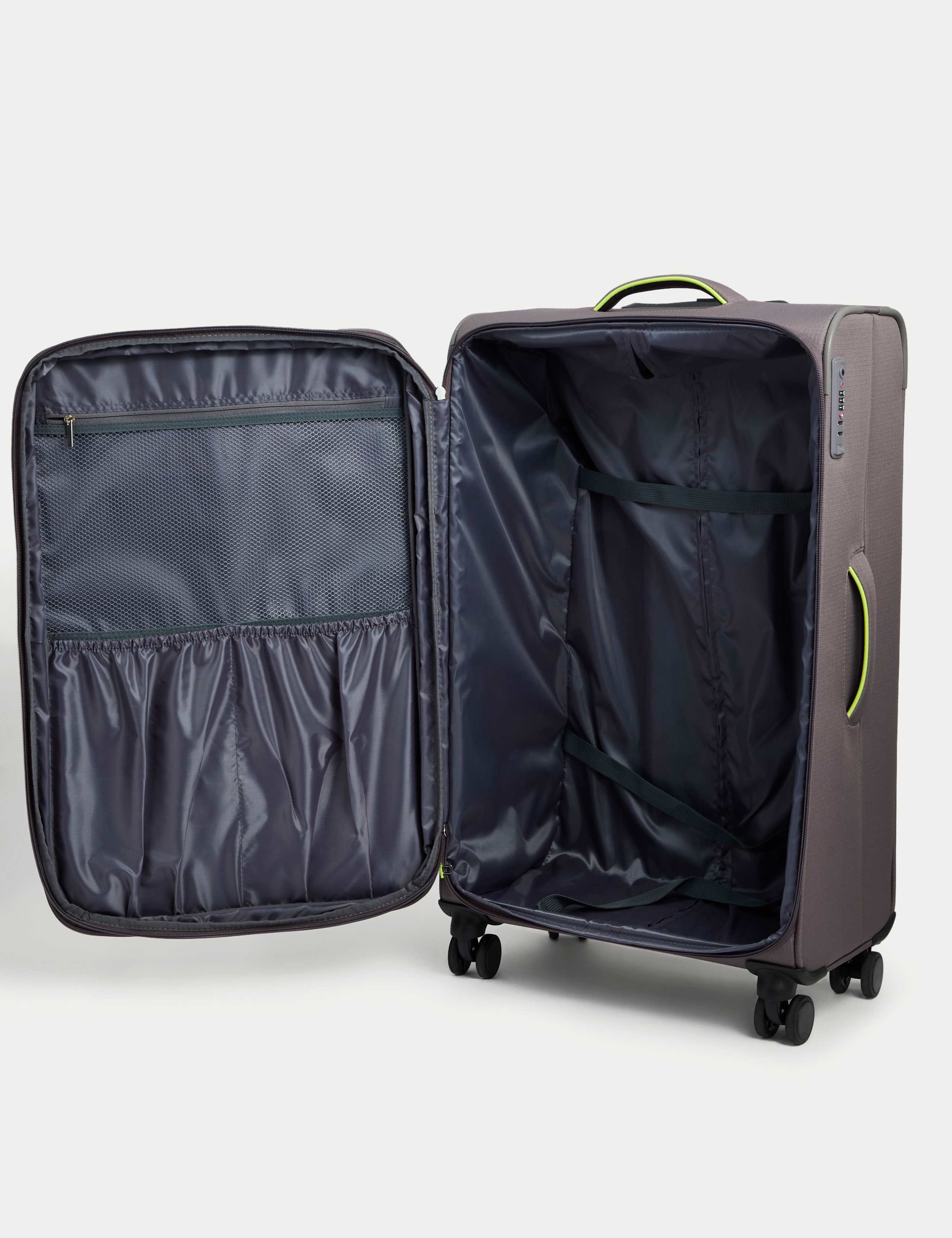 Seville 4 Wheel Soft Large Suitcase 6 of 6