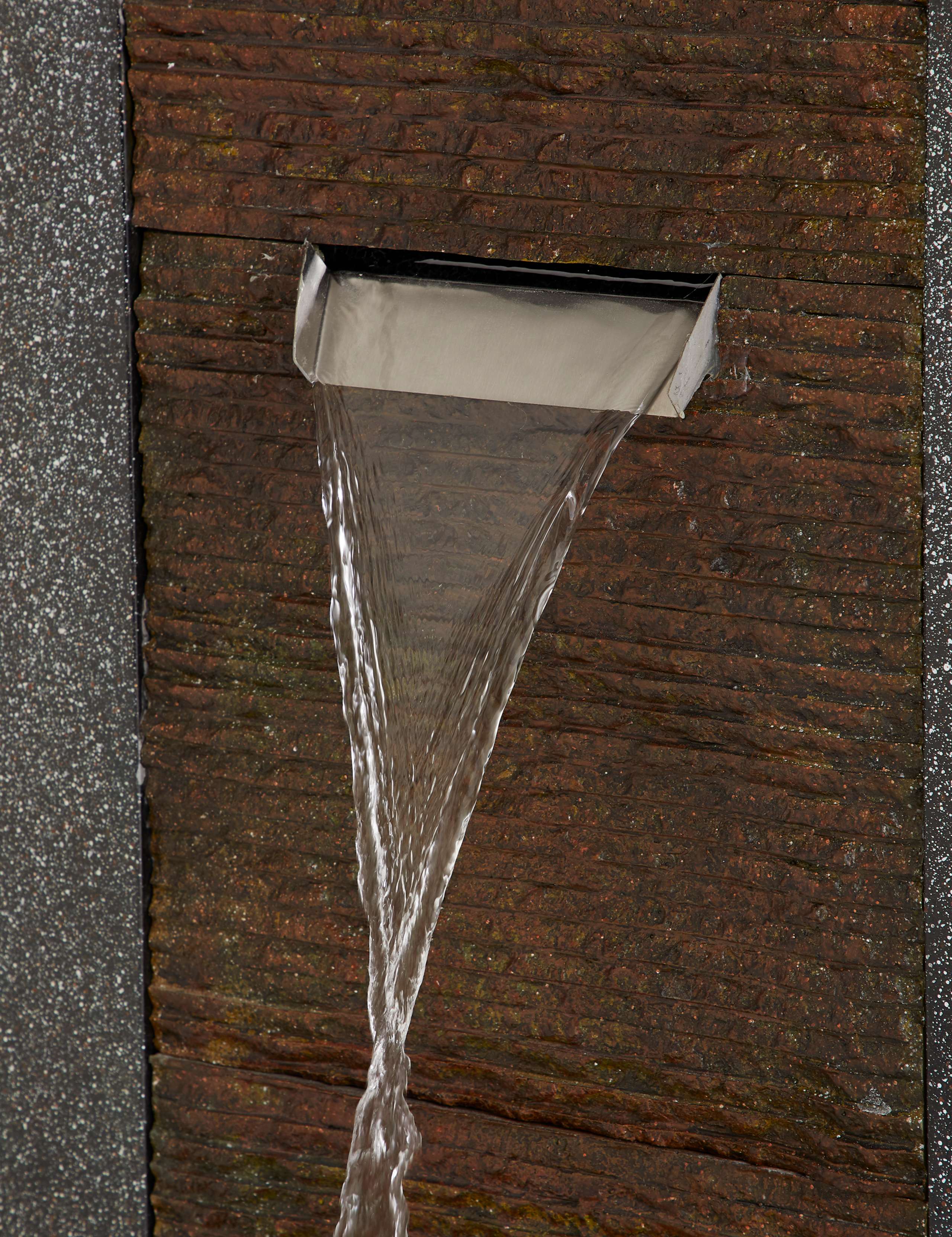Natural Single Spout Lit Water Feature 5 of 6