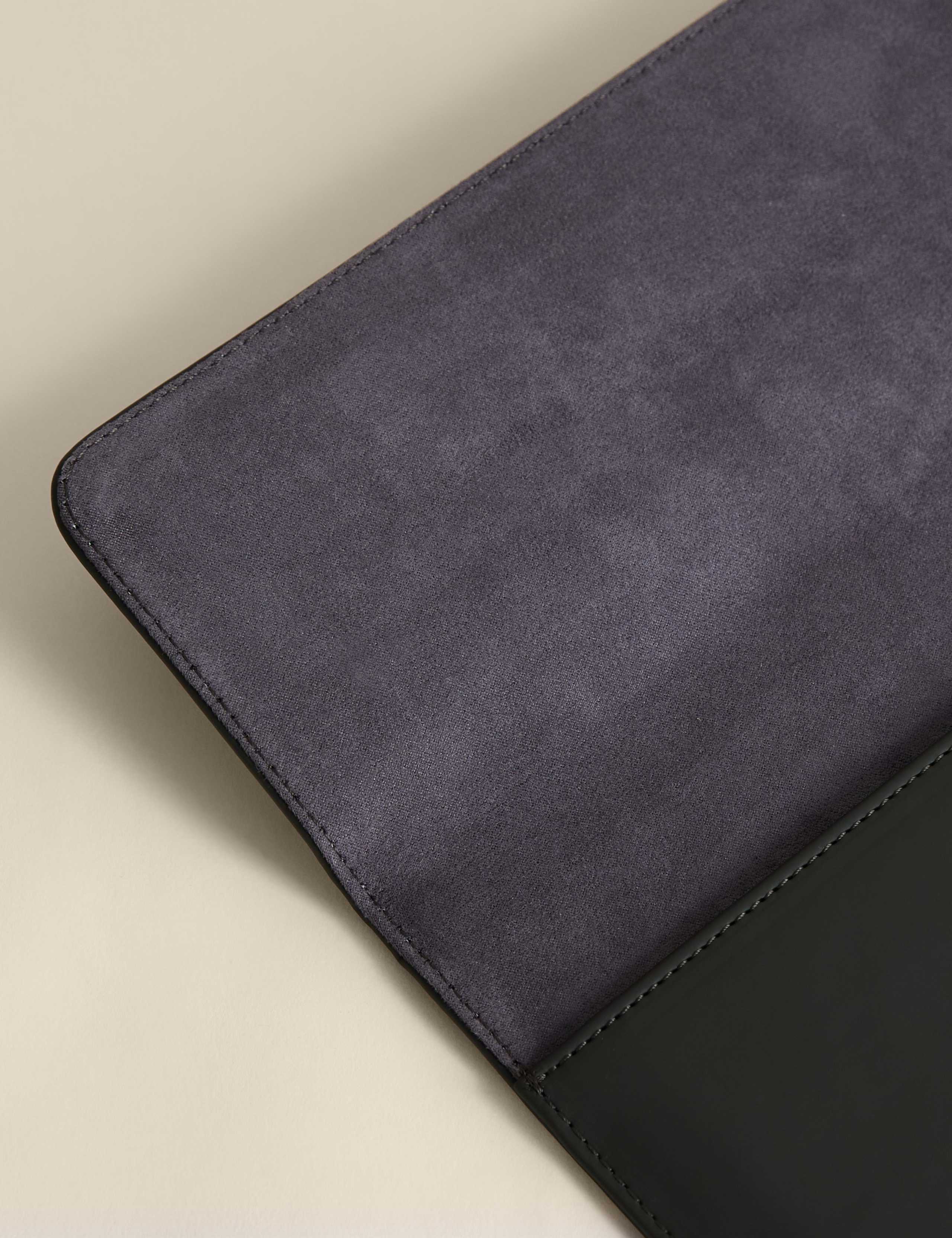 Rubberised 13 Inch Laptop Sleeve 2 of 5