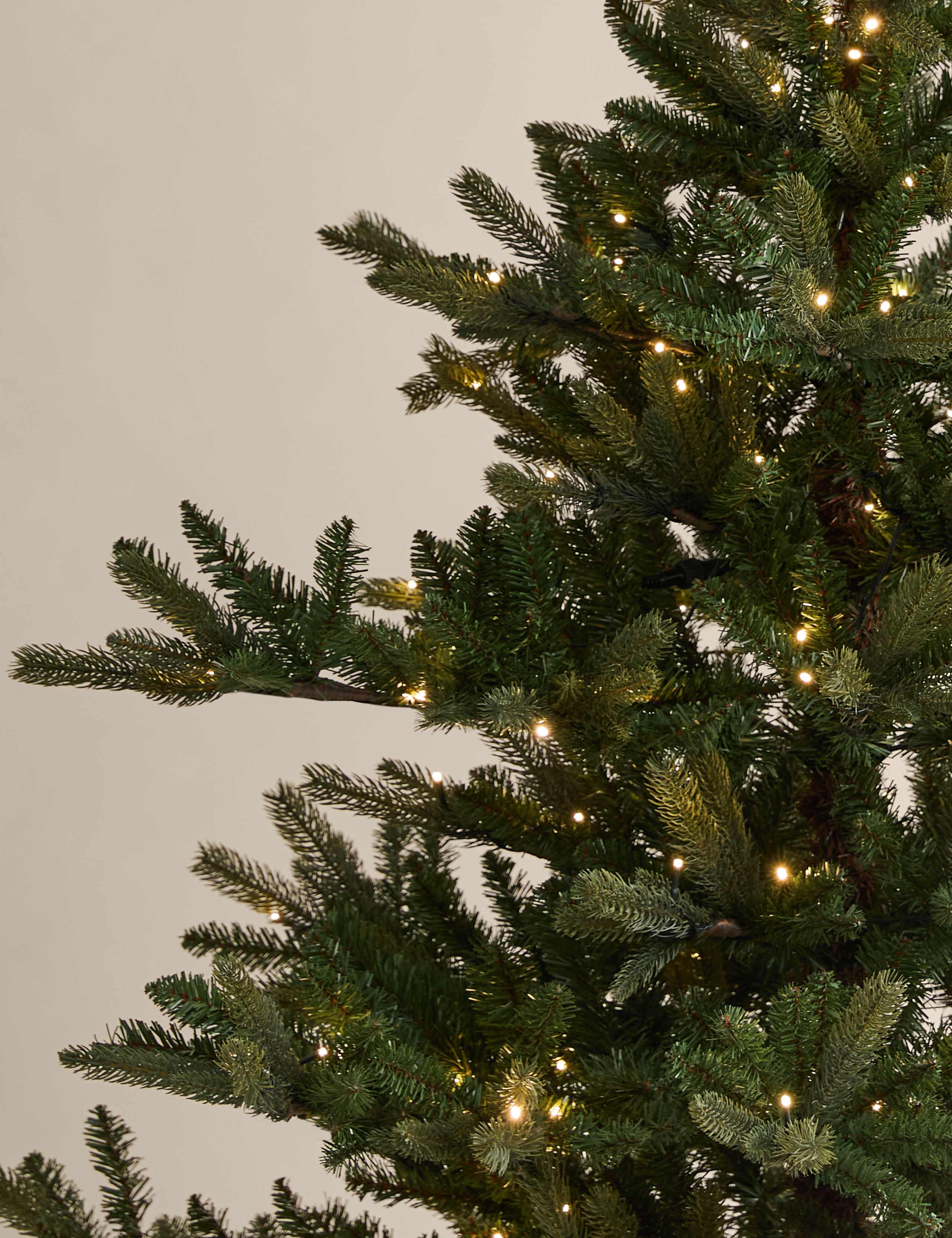 6ft Pre-Lit Noble Christmas Tree 4 of 5