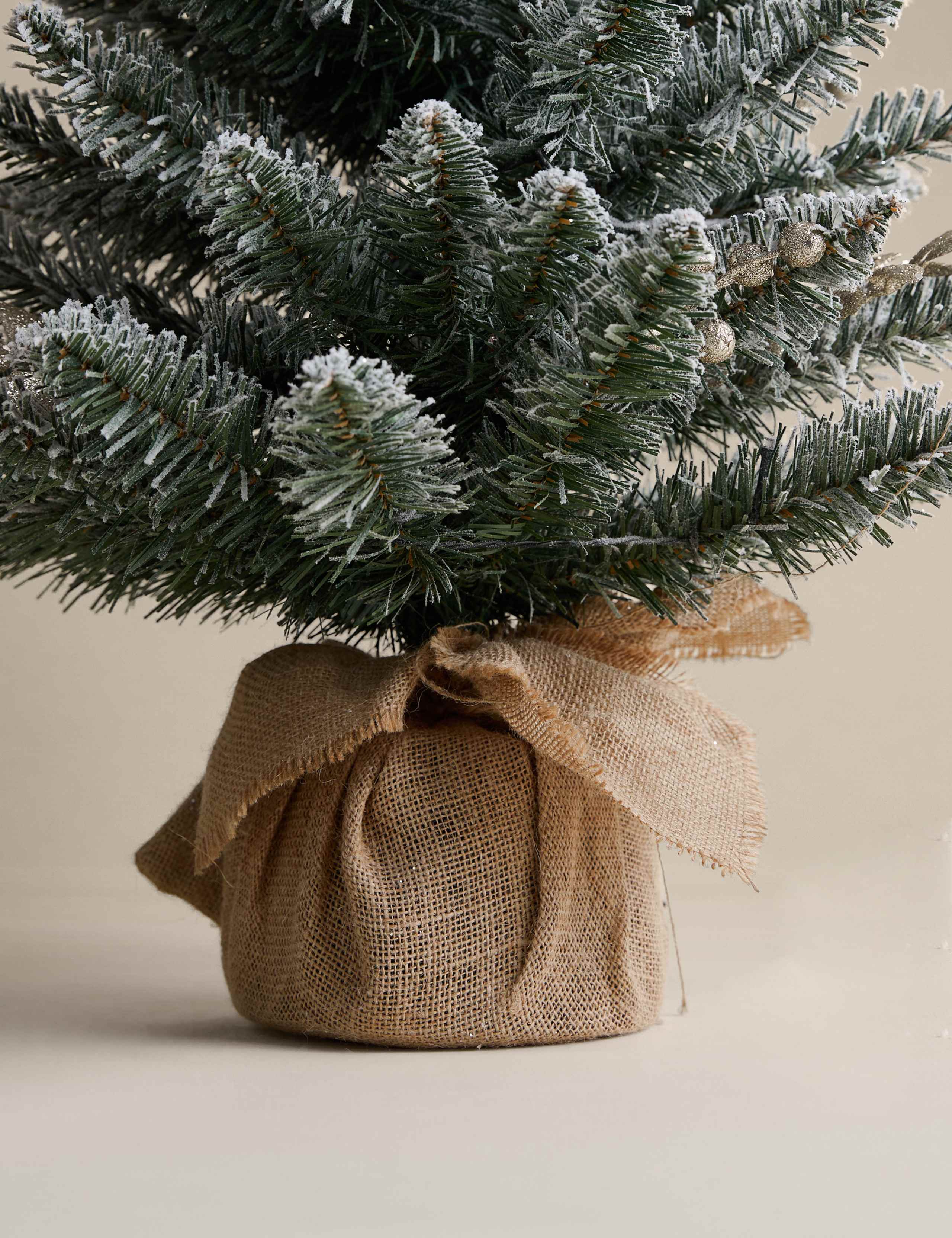 3ft Pre-Lit Snowy Christmas Tree 4 of 4