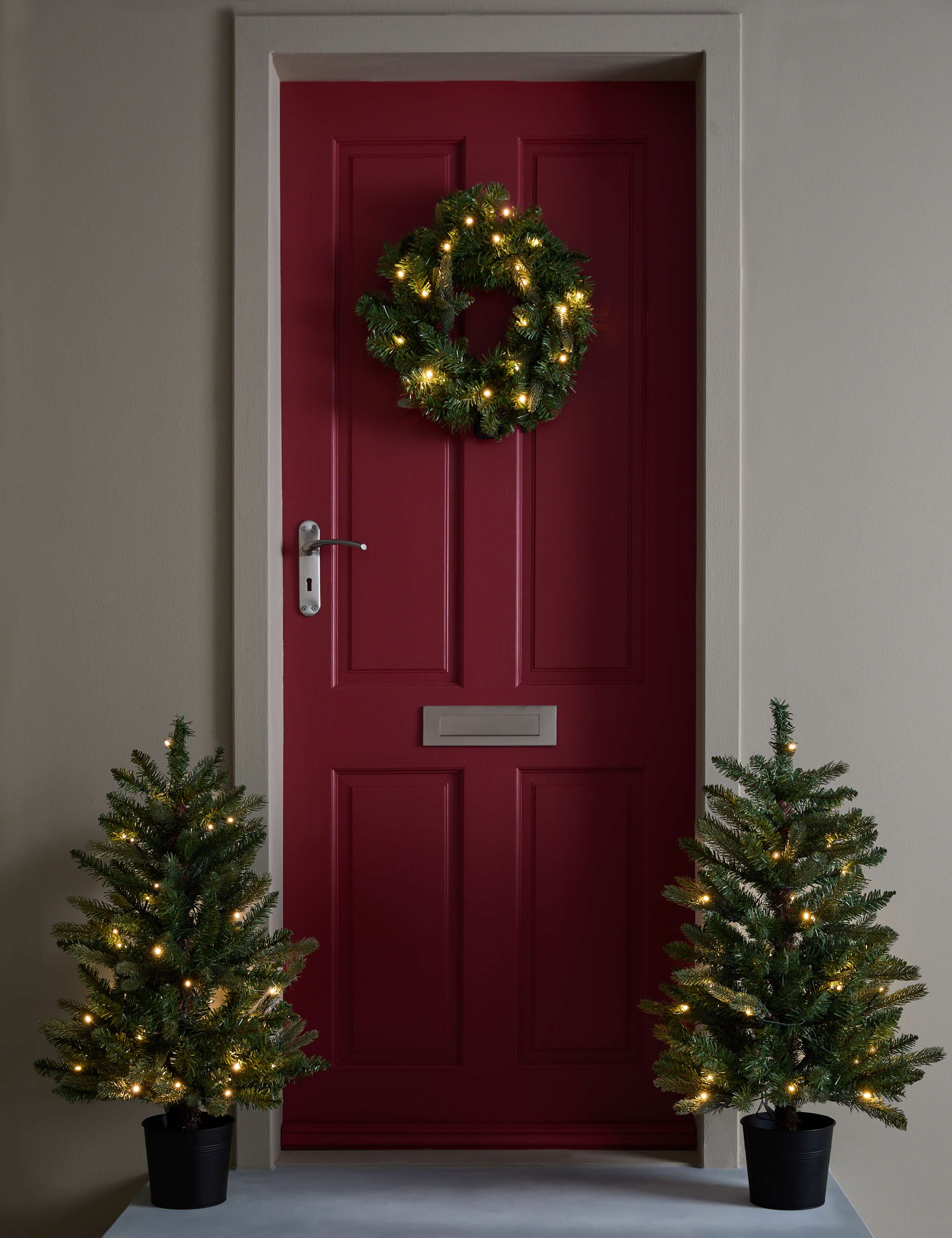 Pre-Lit Door Decoration Set 1 of 4