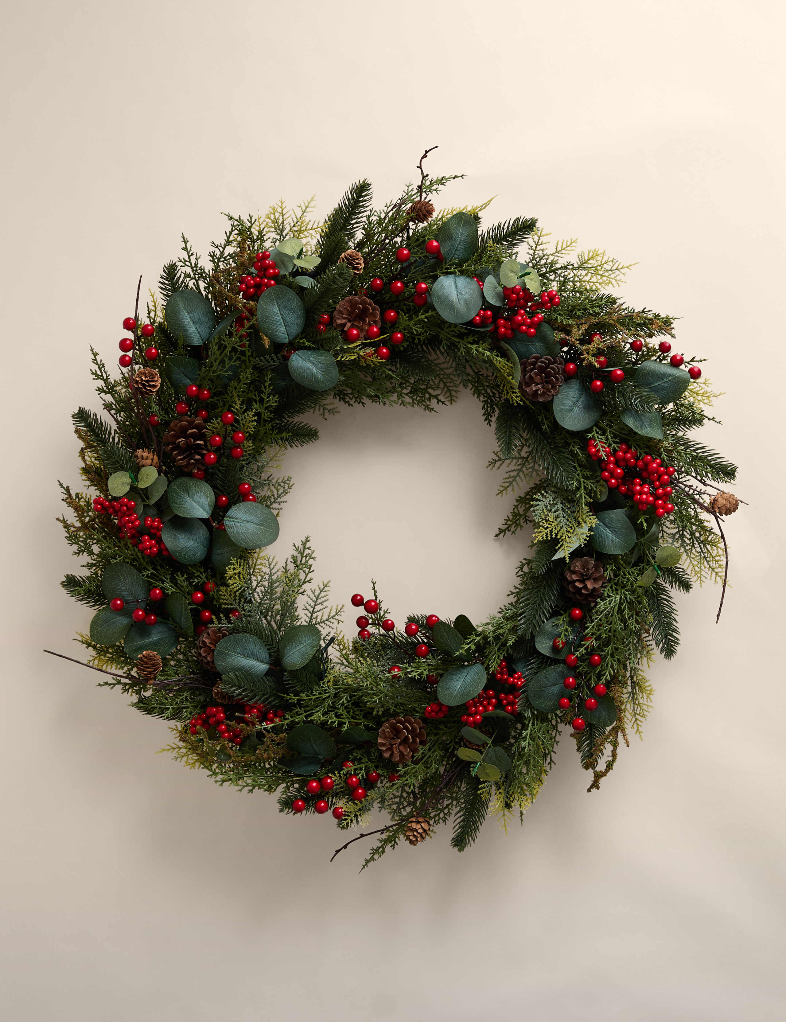 Pre-Lit Extra Large Red Berry Wreath 4 of 5