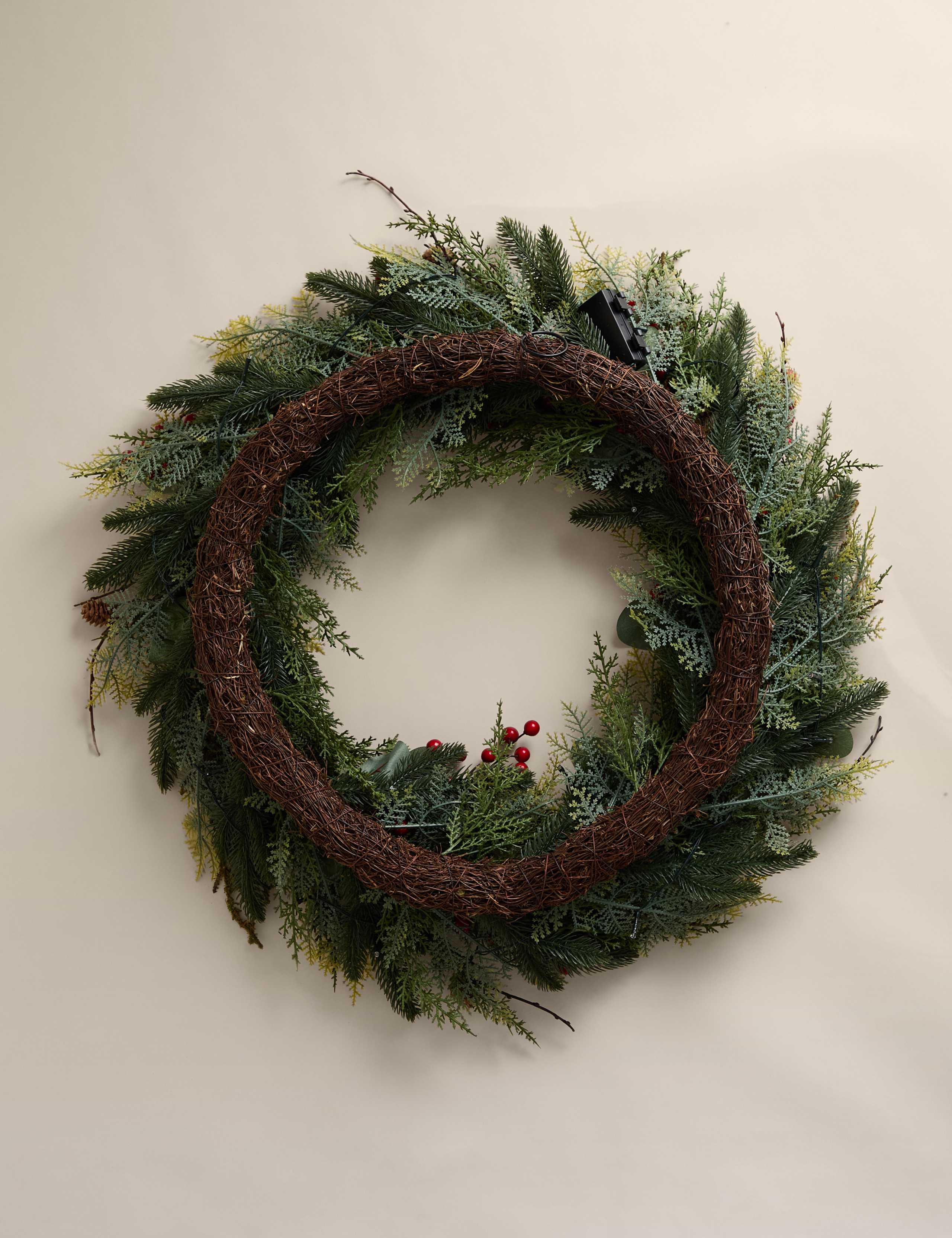 Pre-Lit Extra Large Red Berry Wreath 5 of 5