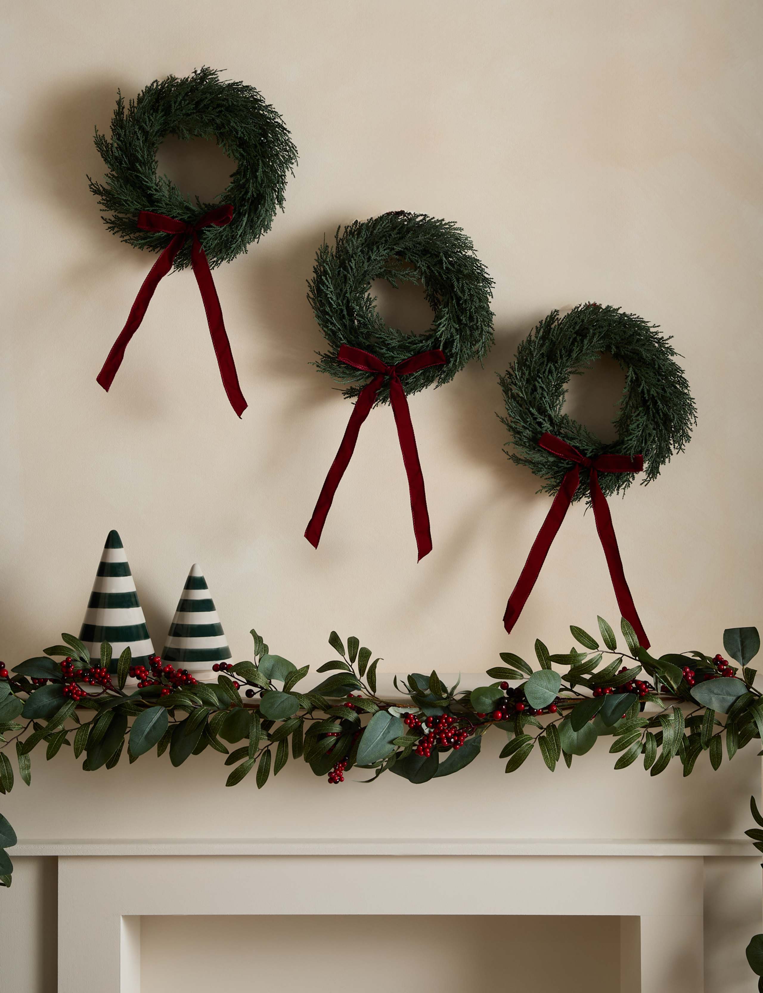 3pk Mini Bow Wreath 1 of 4