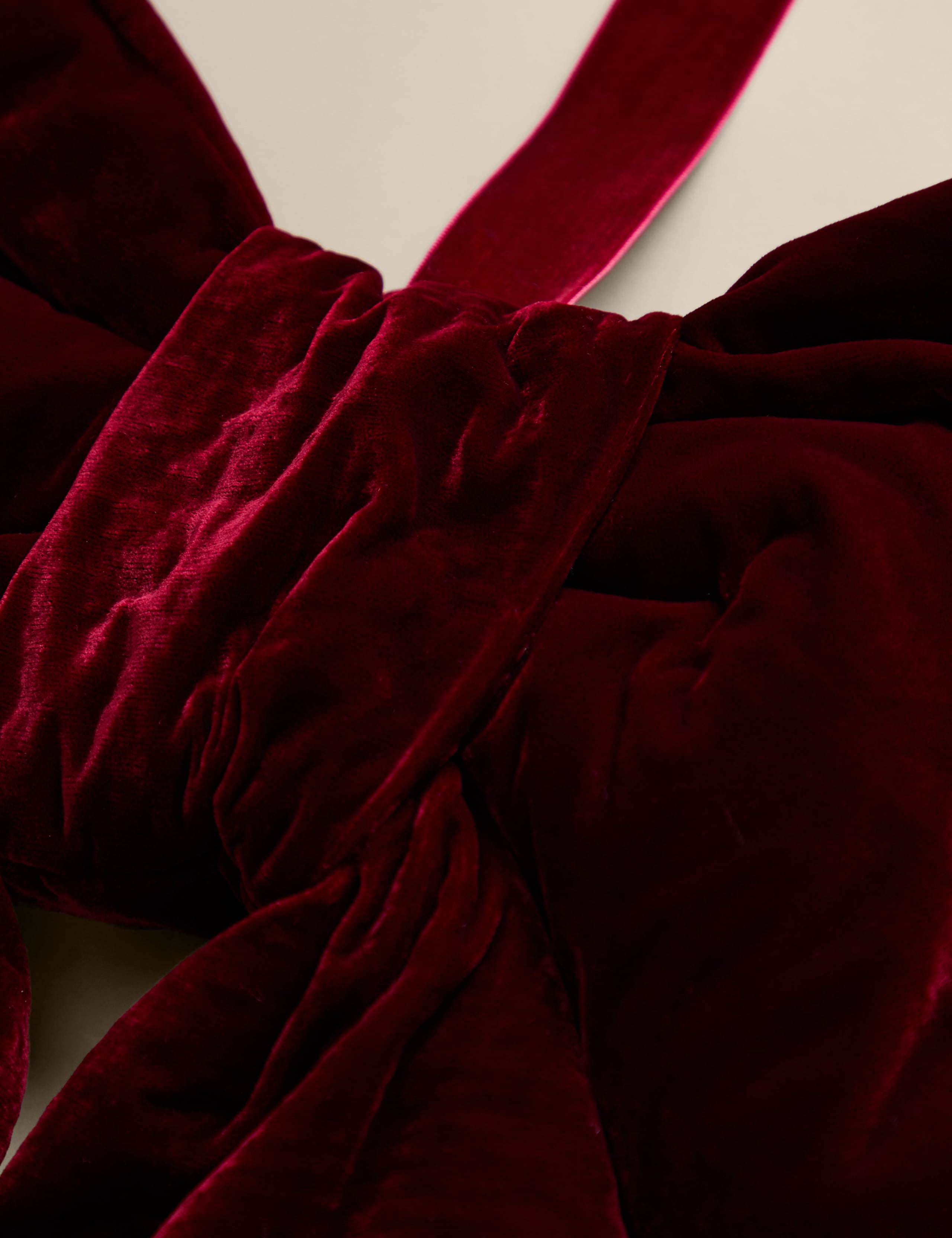 Extra Large Velvet Bow 4 of 4