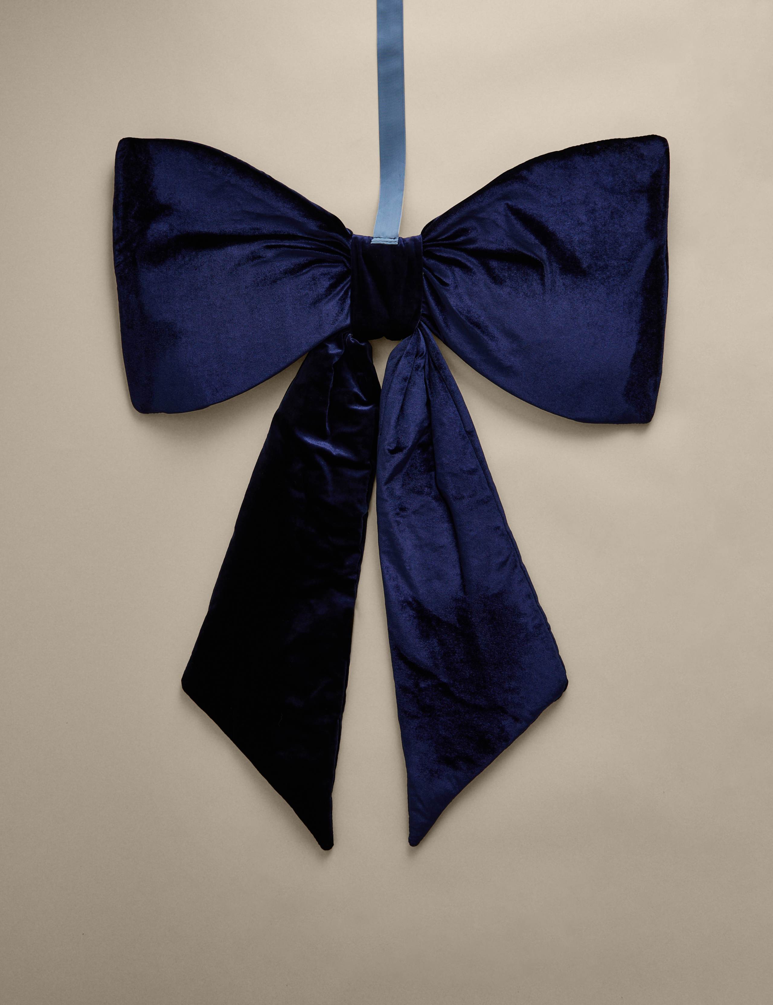 Extra Large Velvet Bow 3 of 4