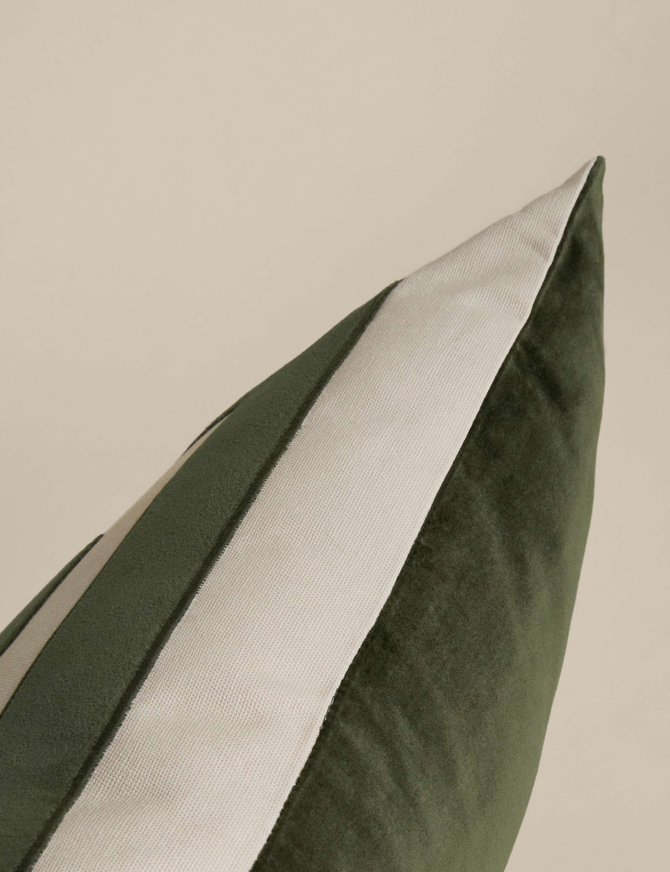 Box Applique Square Cushion 4 of 5