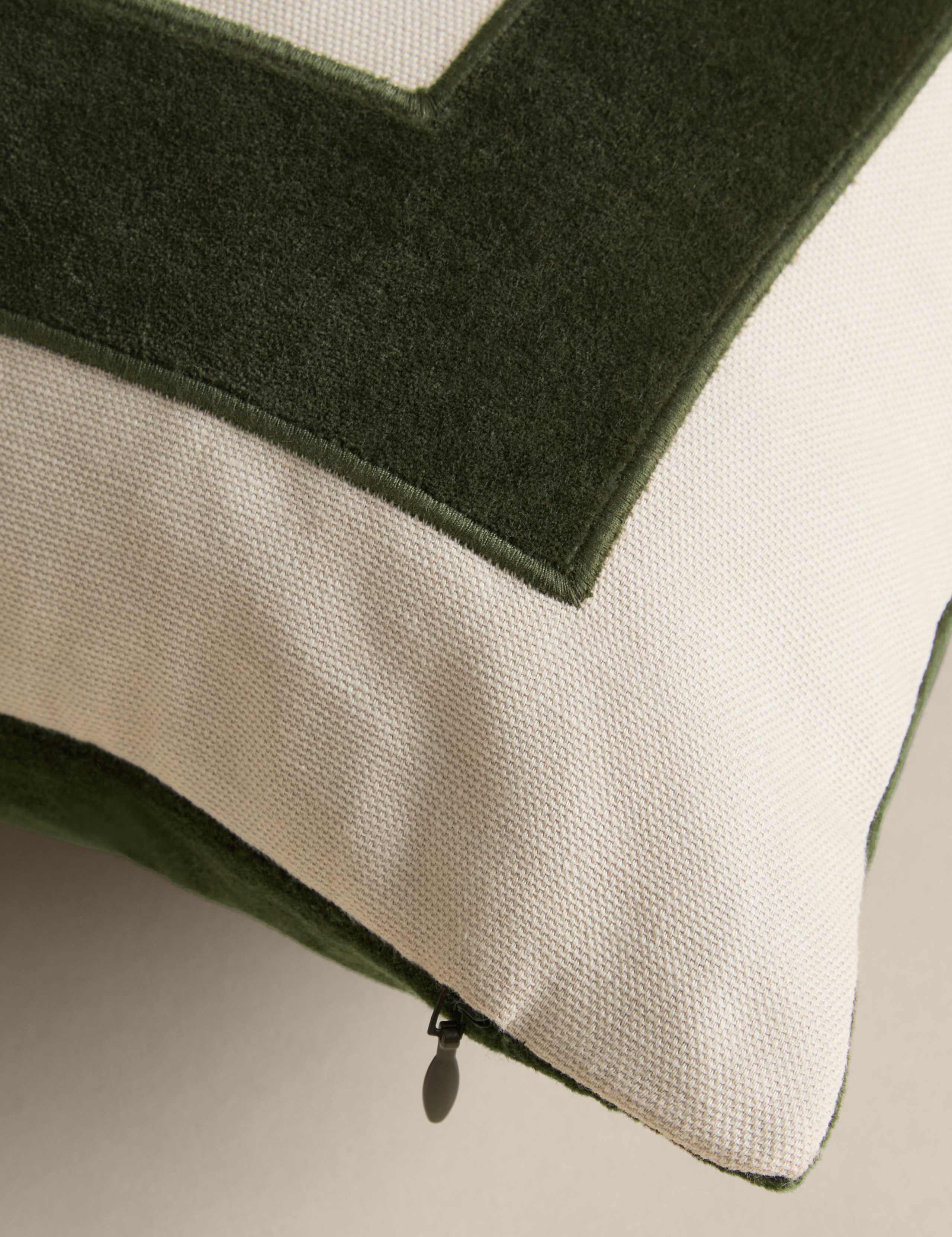 Box Applique Square Cushion 5 of 5